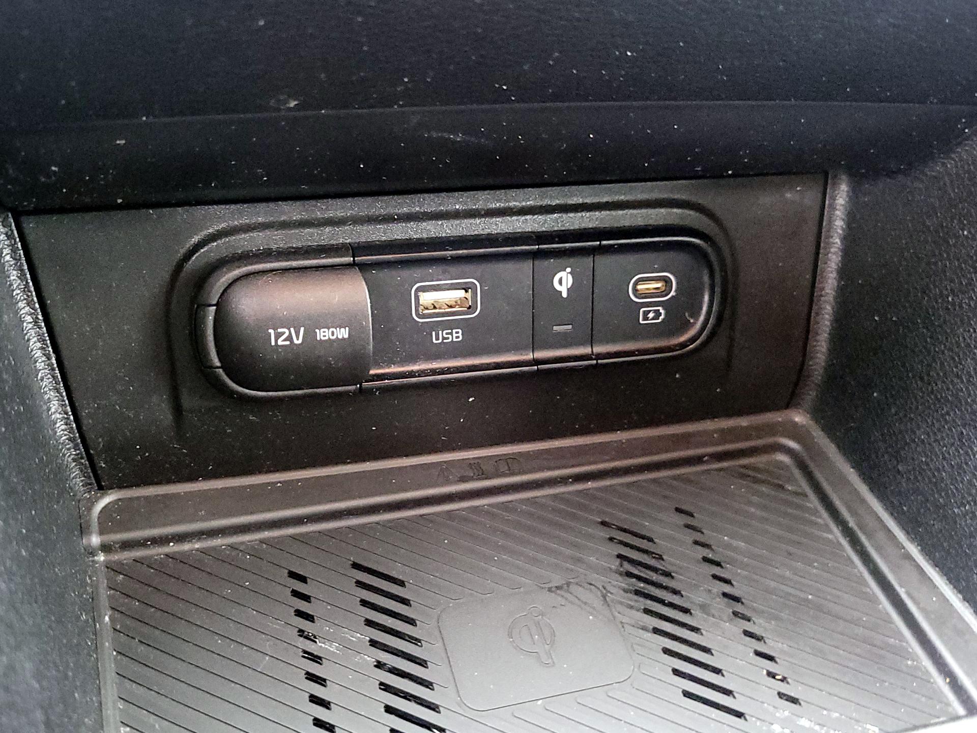 Thumbnail: 2023 Kia Sportage - 19