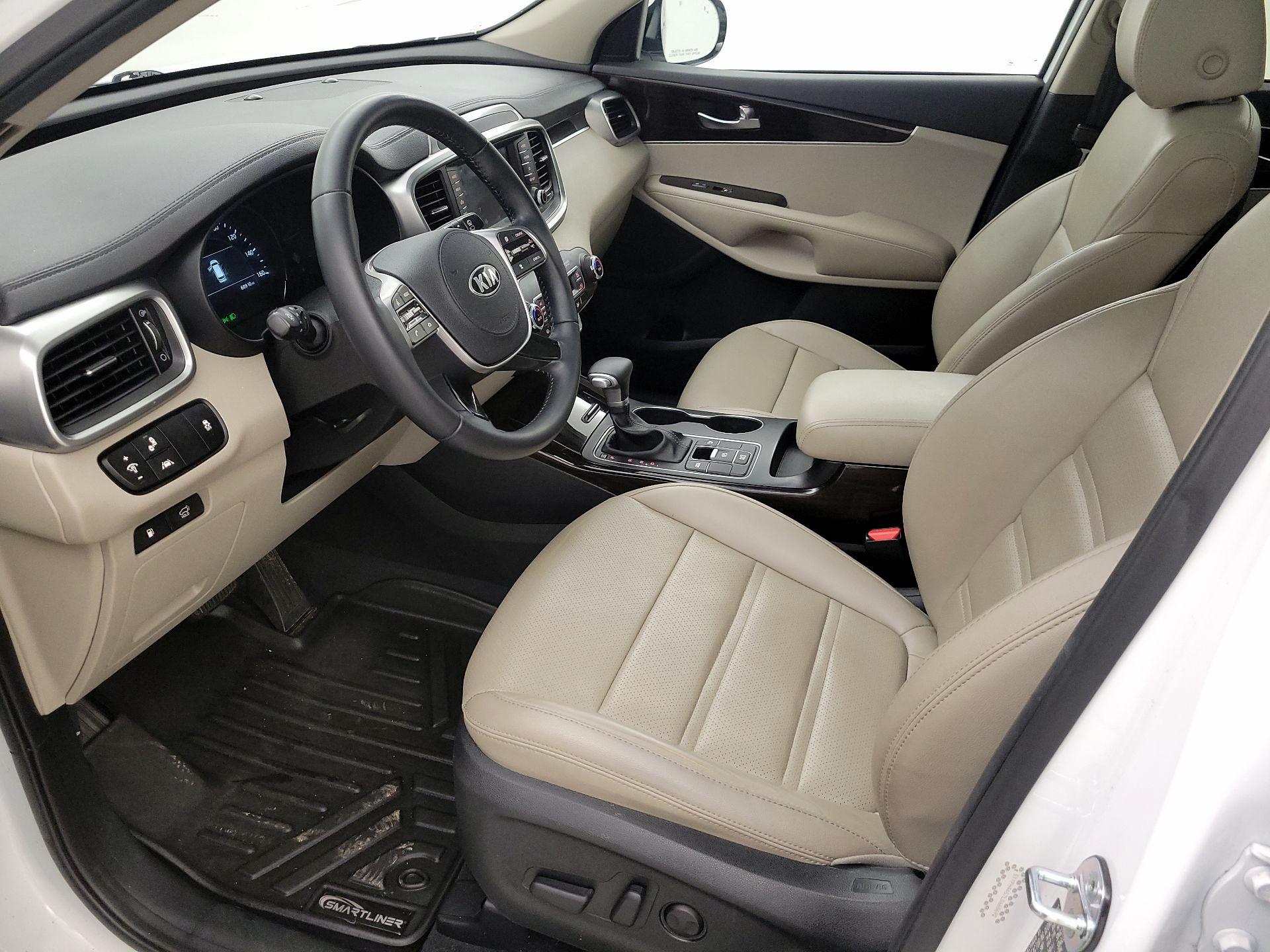 Thumbnail: 2020 Kia Sorento - 11