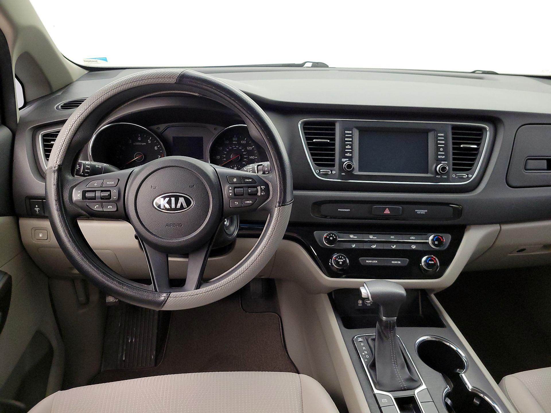 Thumbnail: 2021 Kia Sedona - 10