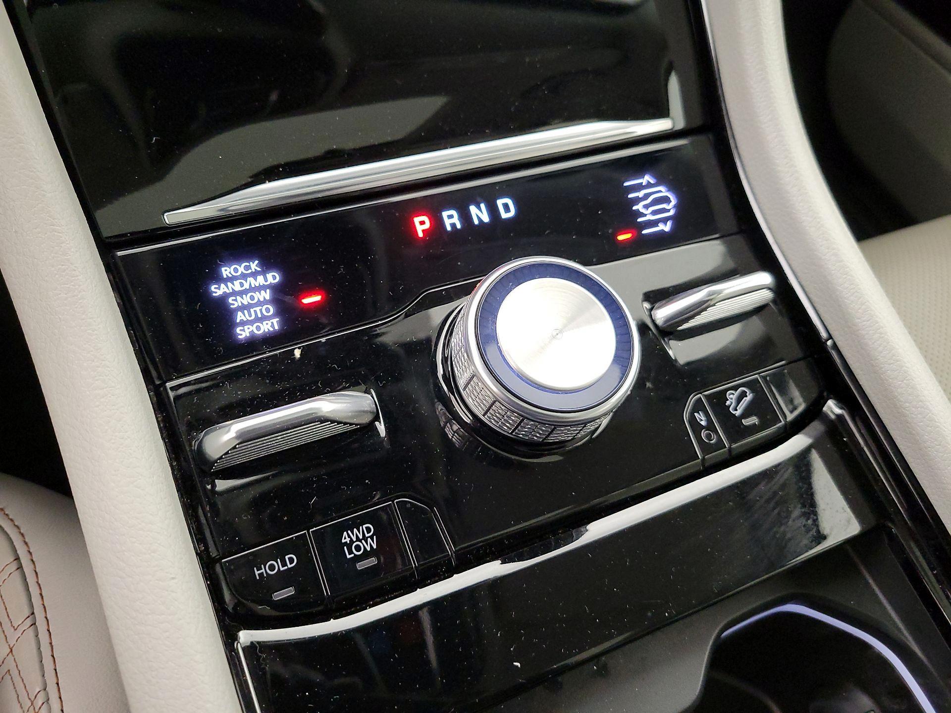 Thumbnail: 2022 Jeep Grand Cherokee - 18