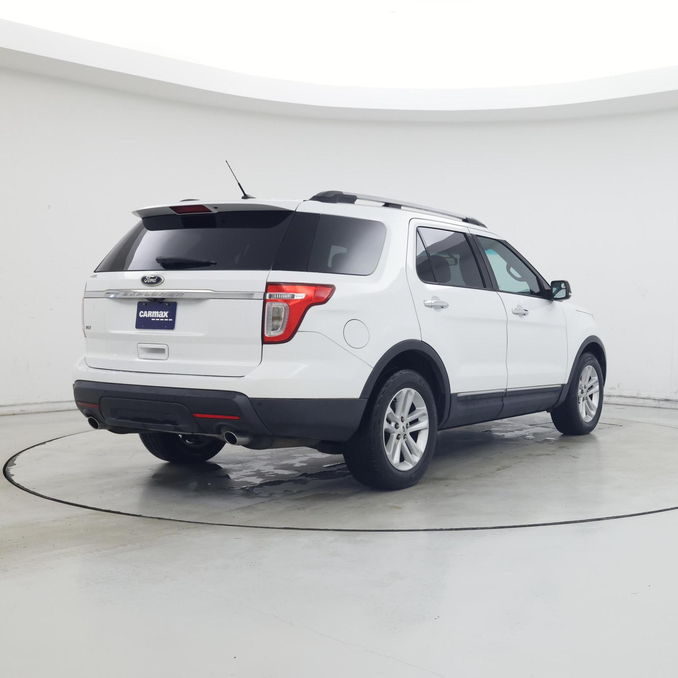 Thumbnail: 2014 Ford Explorer - 8
