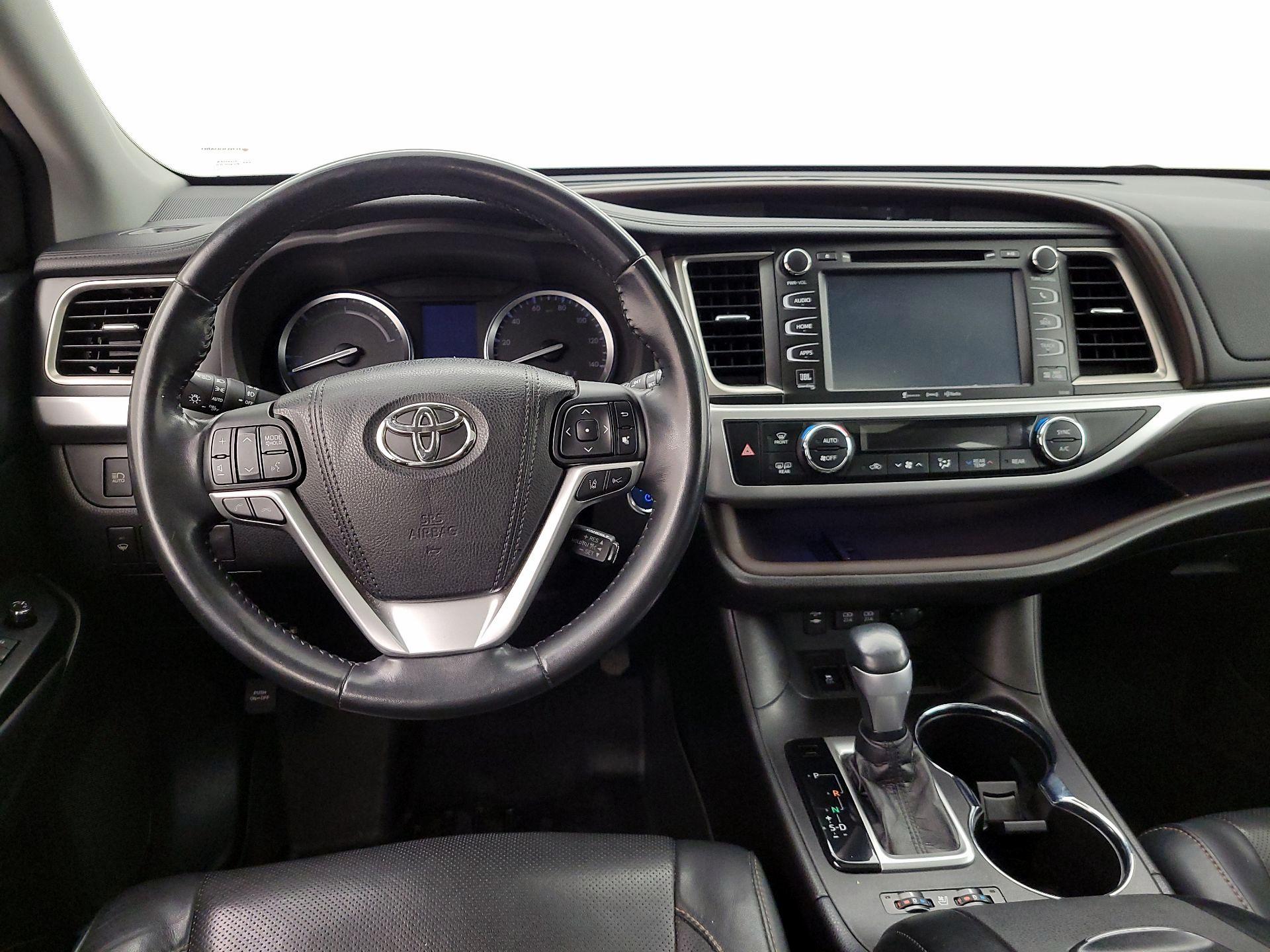 Thumbnail: 2018 Toyota Highlander - 10