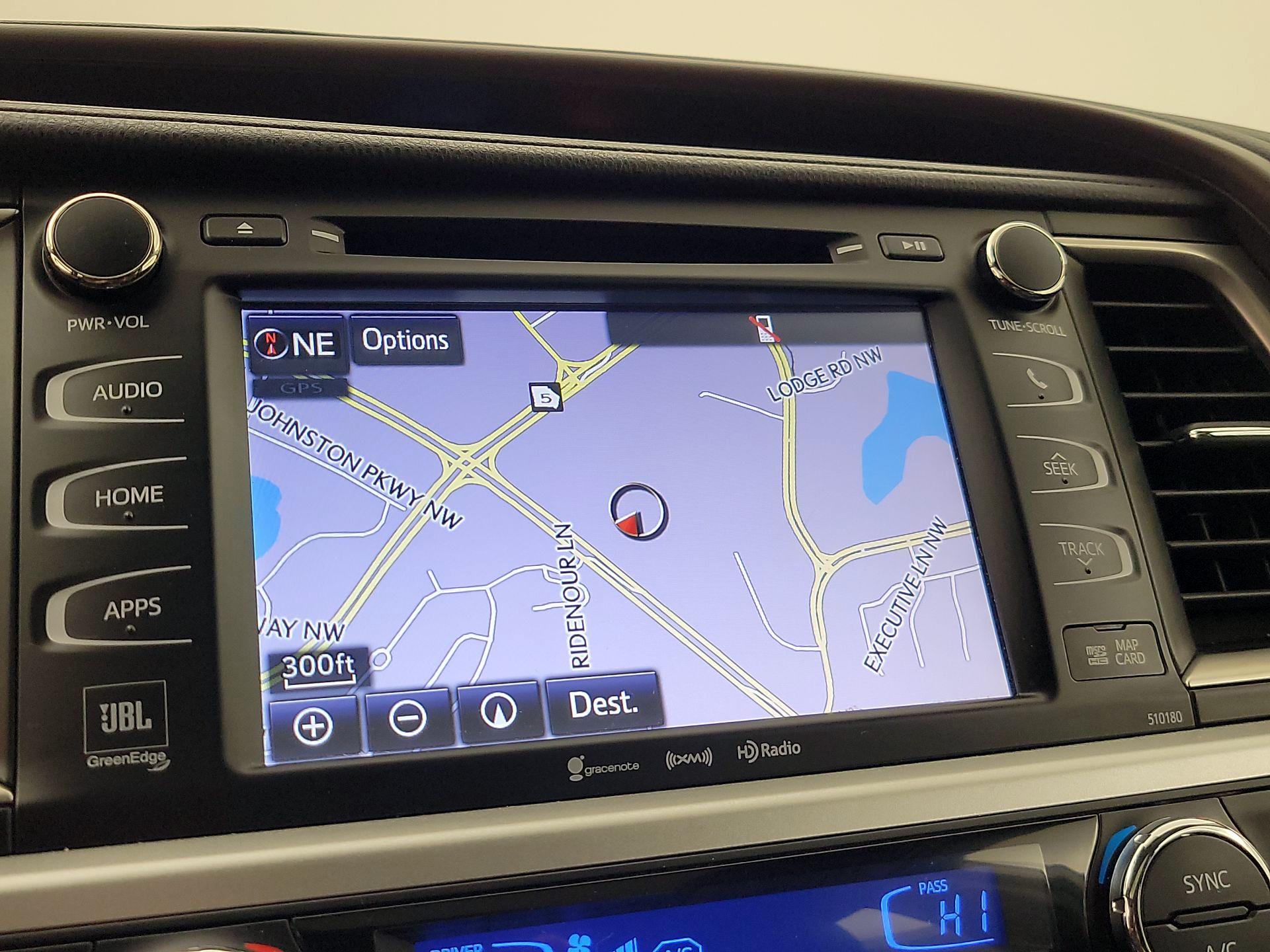 Thumbnail: 2018 Toyota Highlander - 14