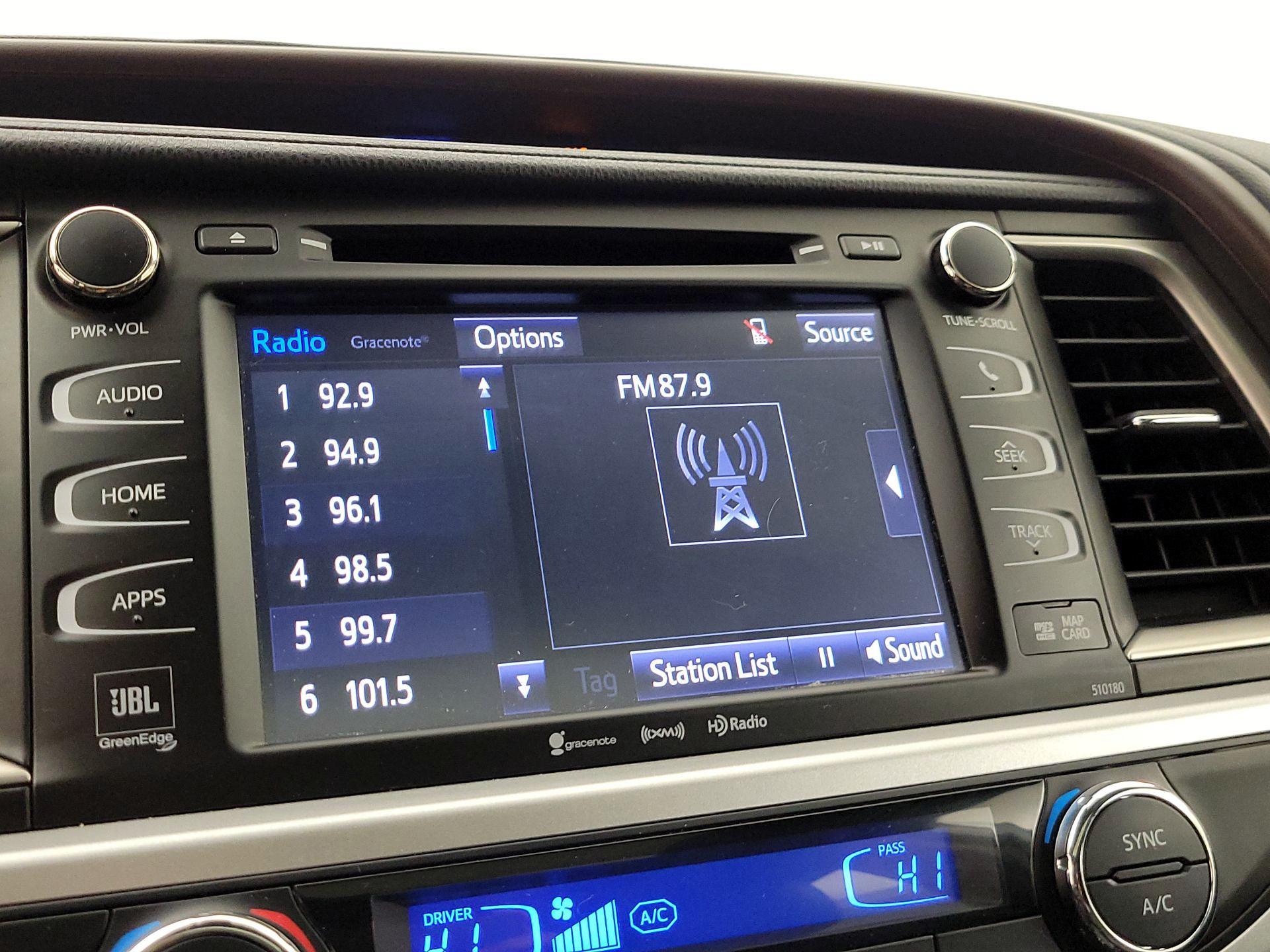 Thumbnail: 2018 Toyota Highlander - 16