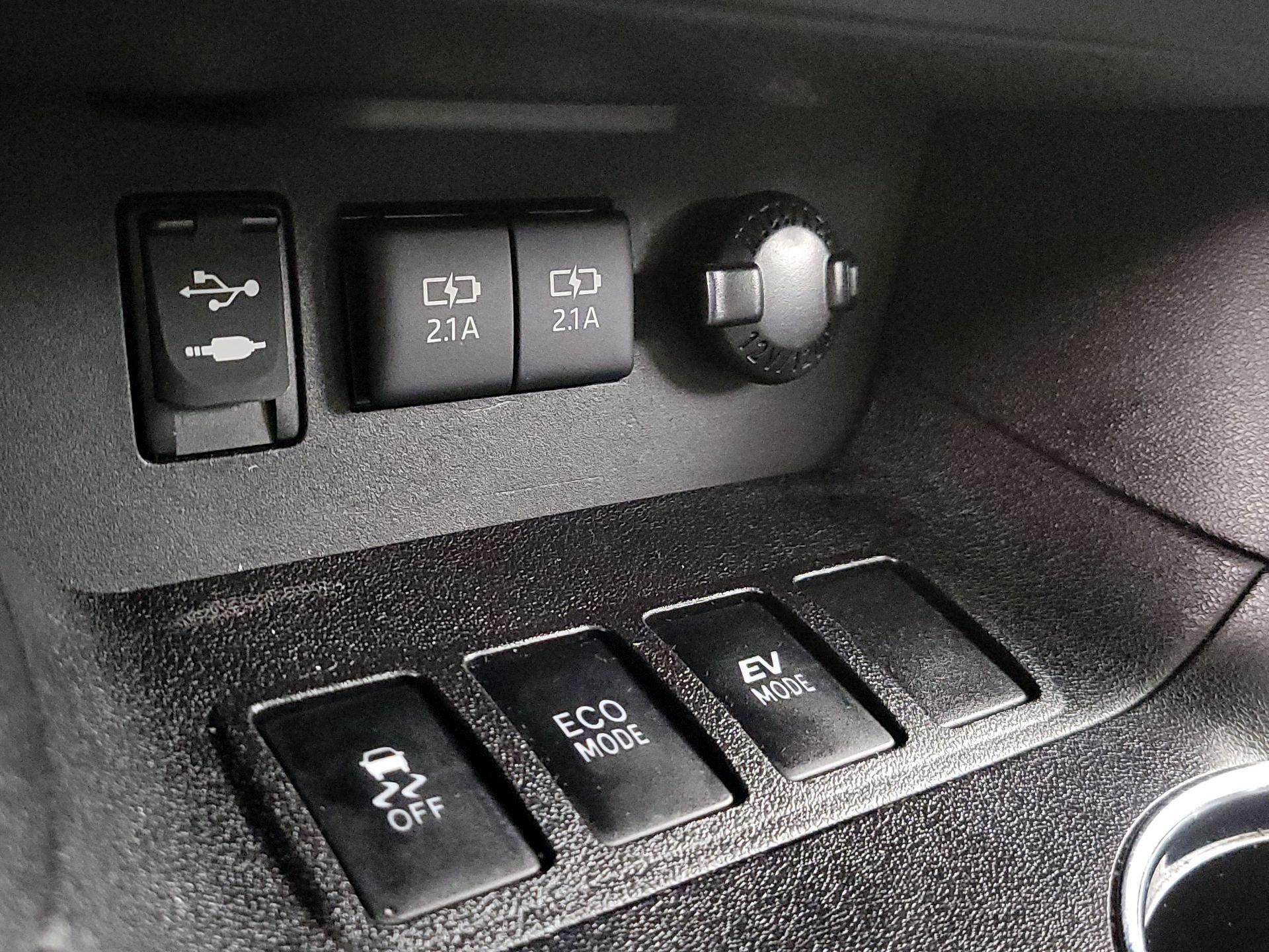 Thumbnail: 2018 Toyota Highlander - 19