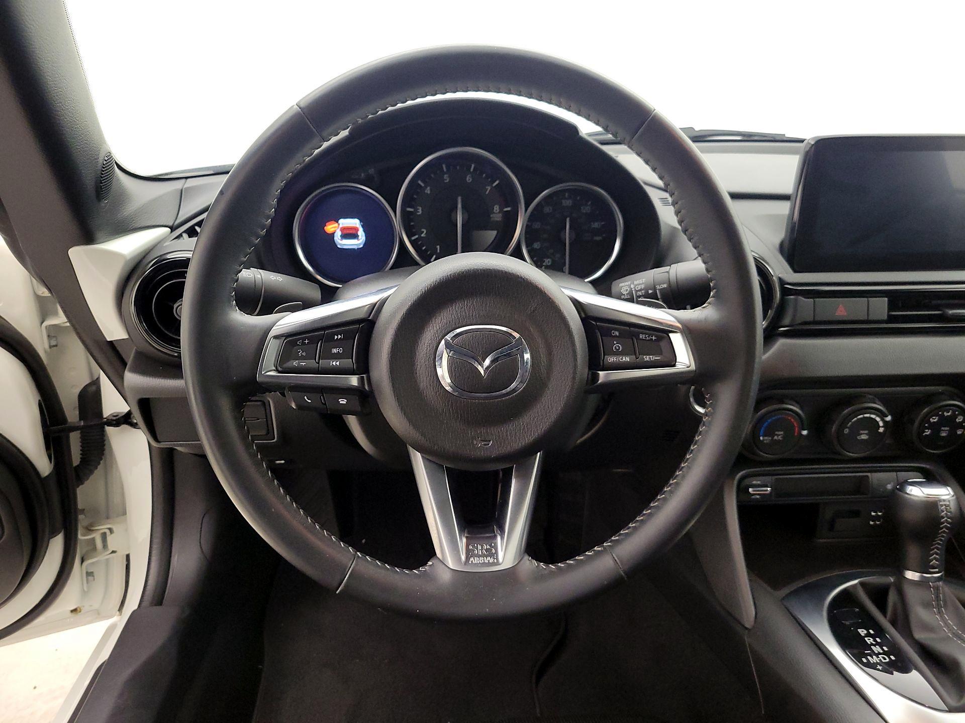 Thumbnail: 2020 Mazda MX-5 Miata - 10