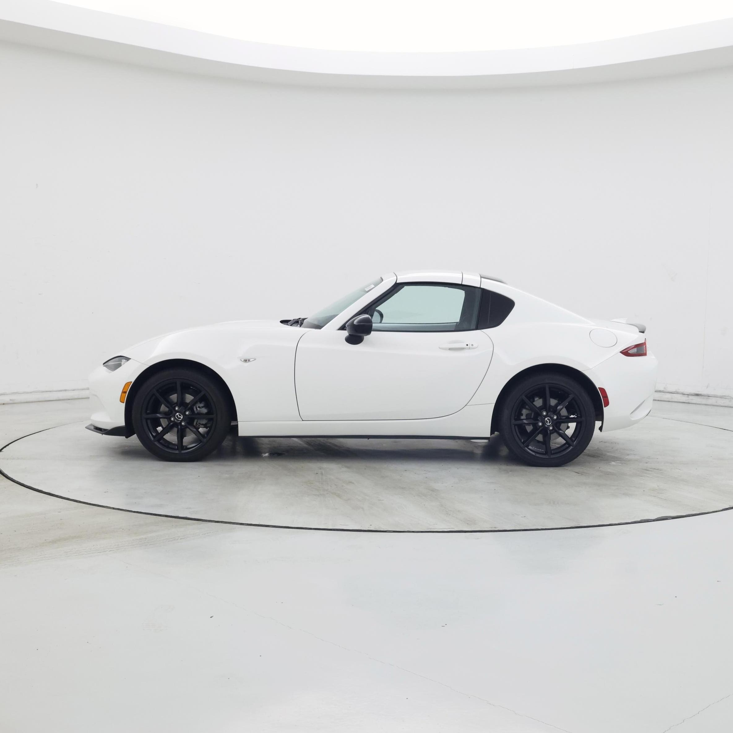 Thumbnail: 2020 Mazda MX-5 Miata - 3