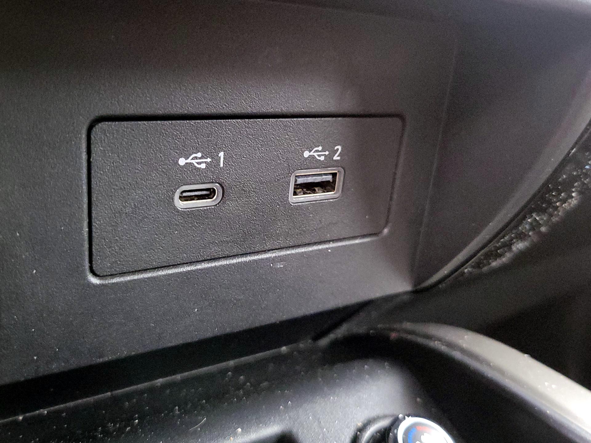 Thumbnail: 2022 Nissan Titan - 19