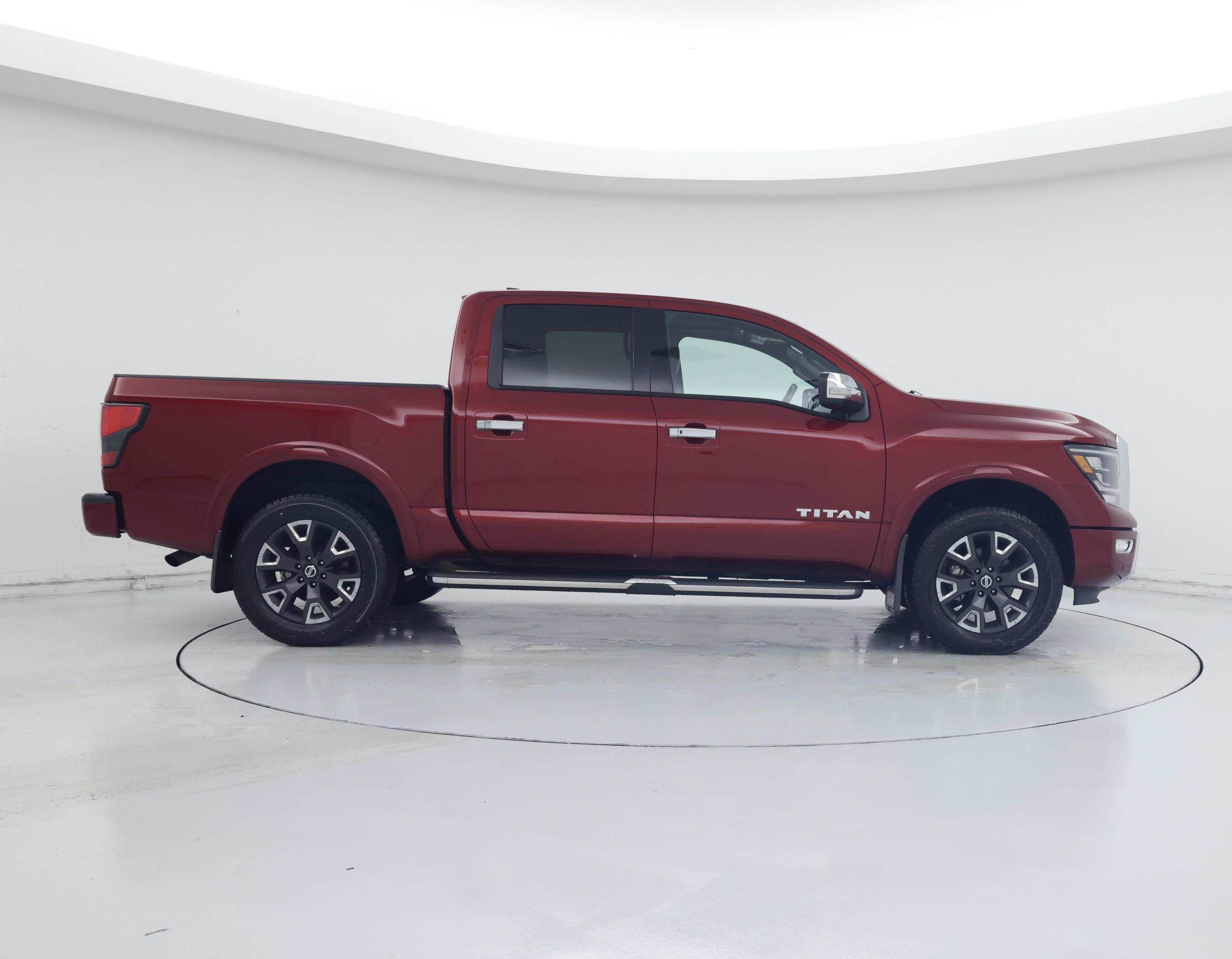 Thumbnail: 2022 Nissan Titan - 7