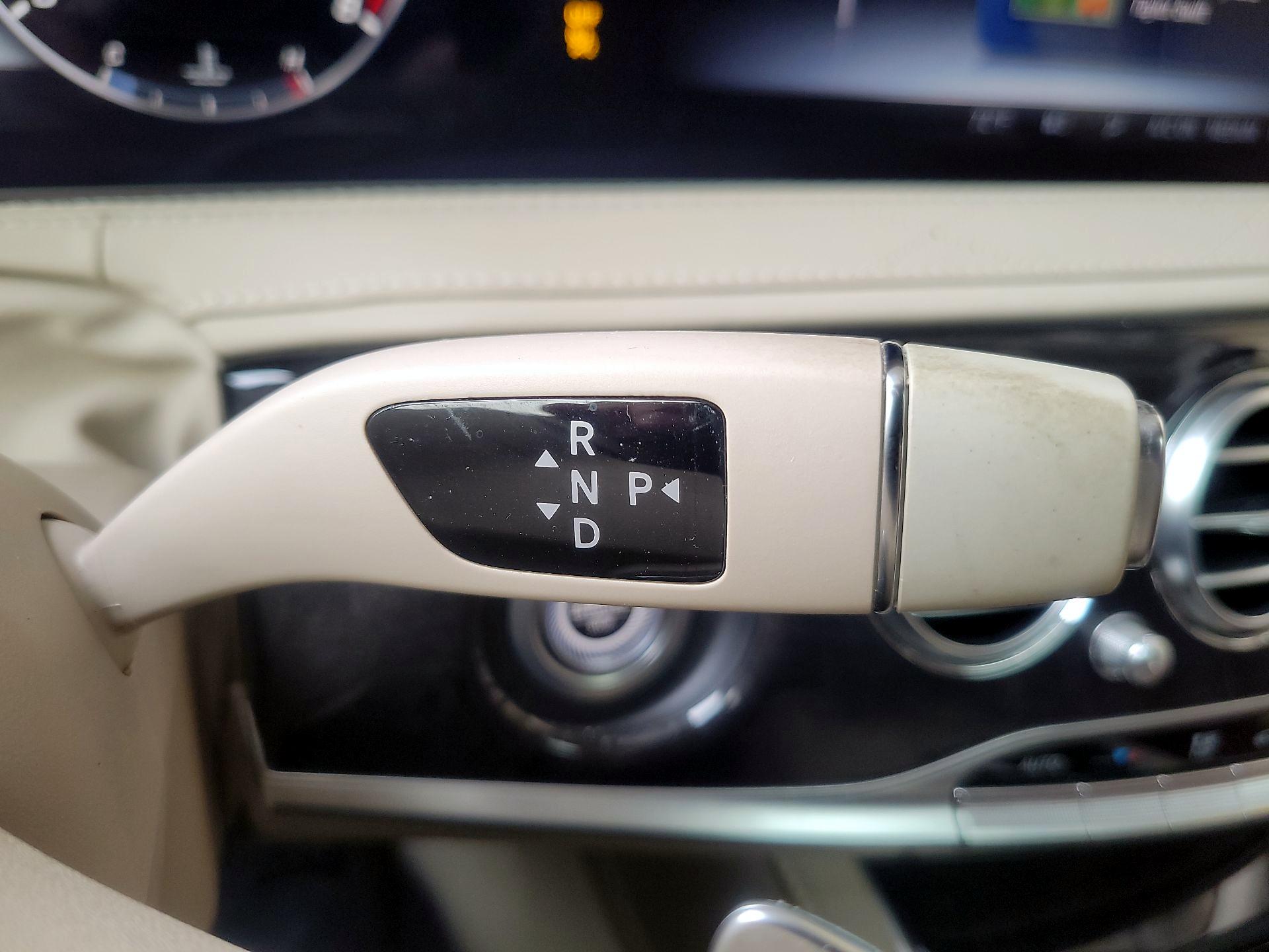 Thumbnail: 2020 Mercedes-Benz S-Class - 18