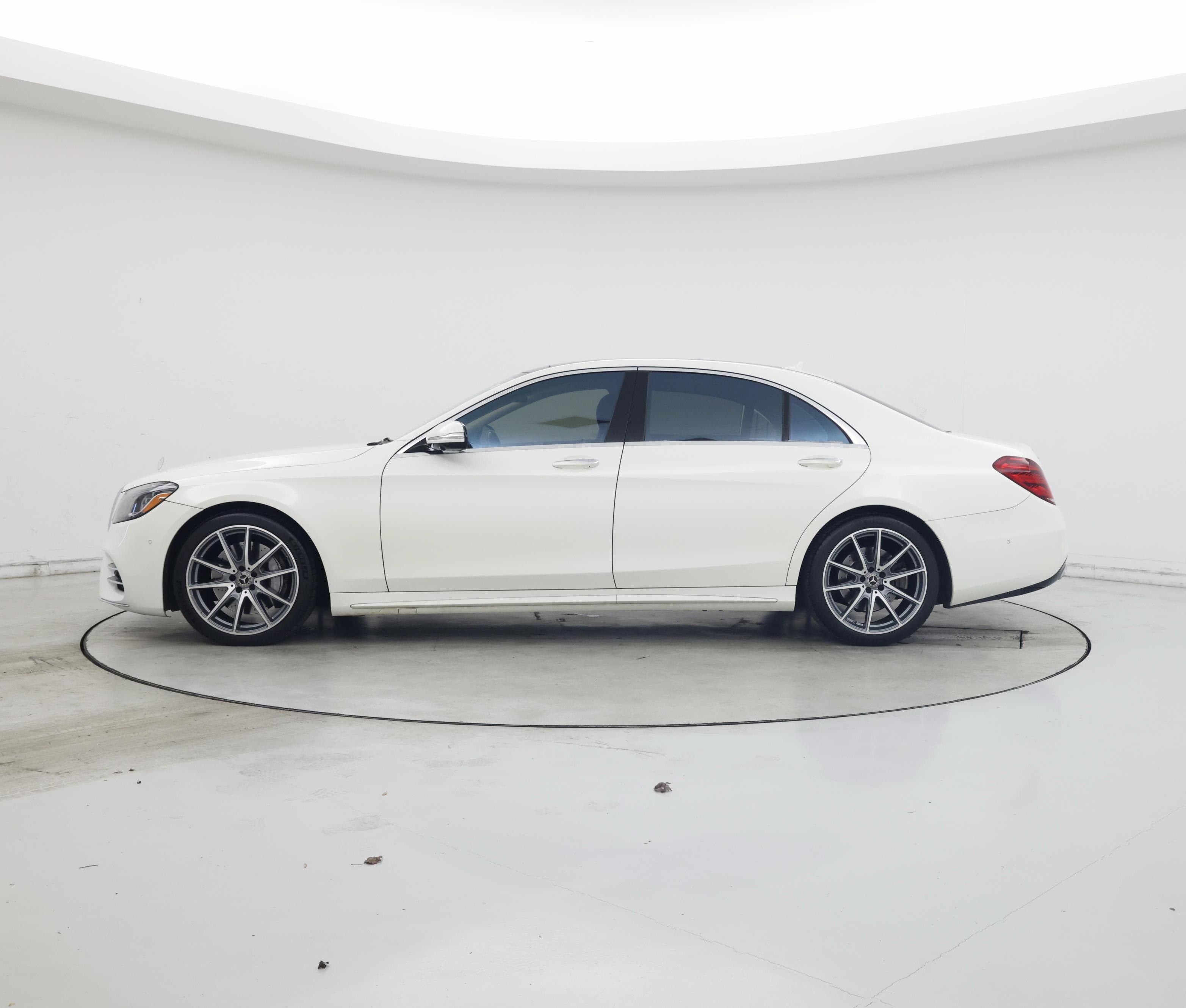 Thumbnail: 2020 Mercedes-Benz S-Class - 3