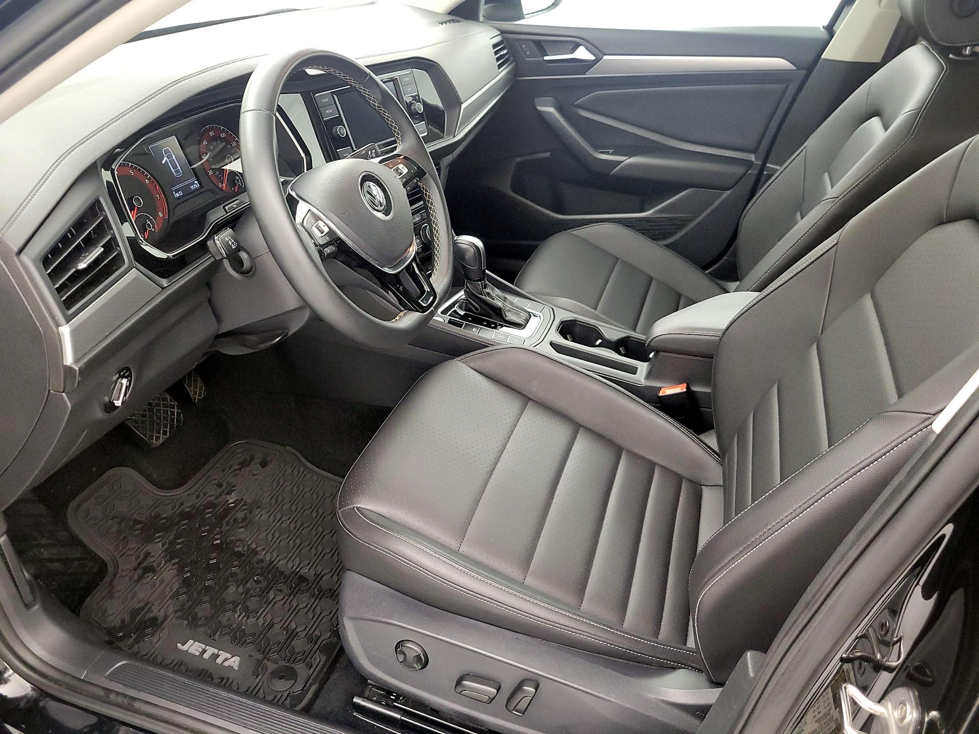 Thumbnail: 2021 Volkswagen Jetta - 11