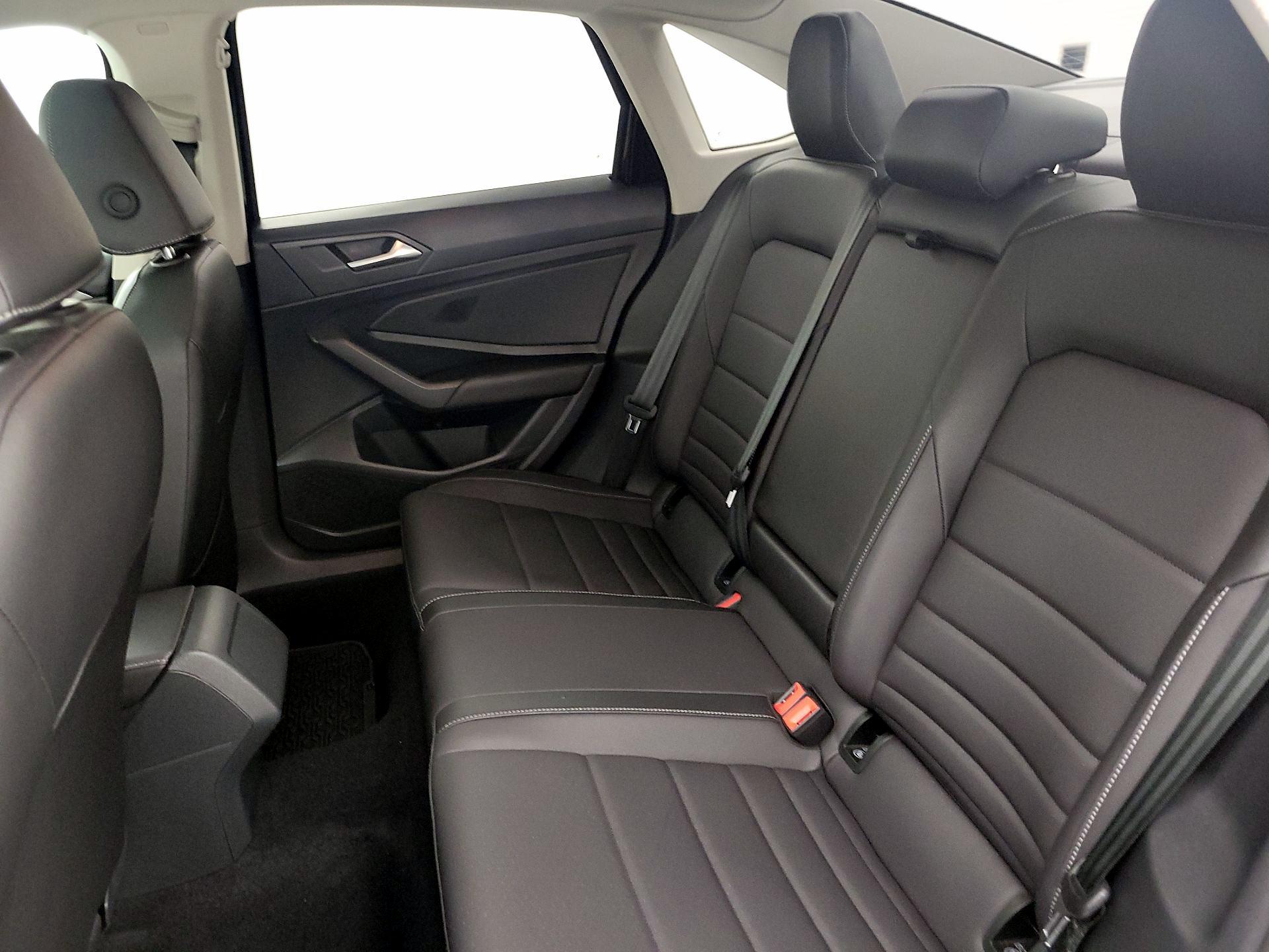 Thumbnail: 2021 Volkswagen Jetta - 20