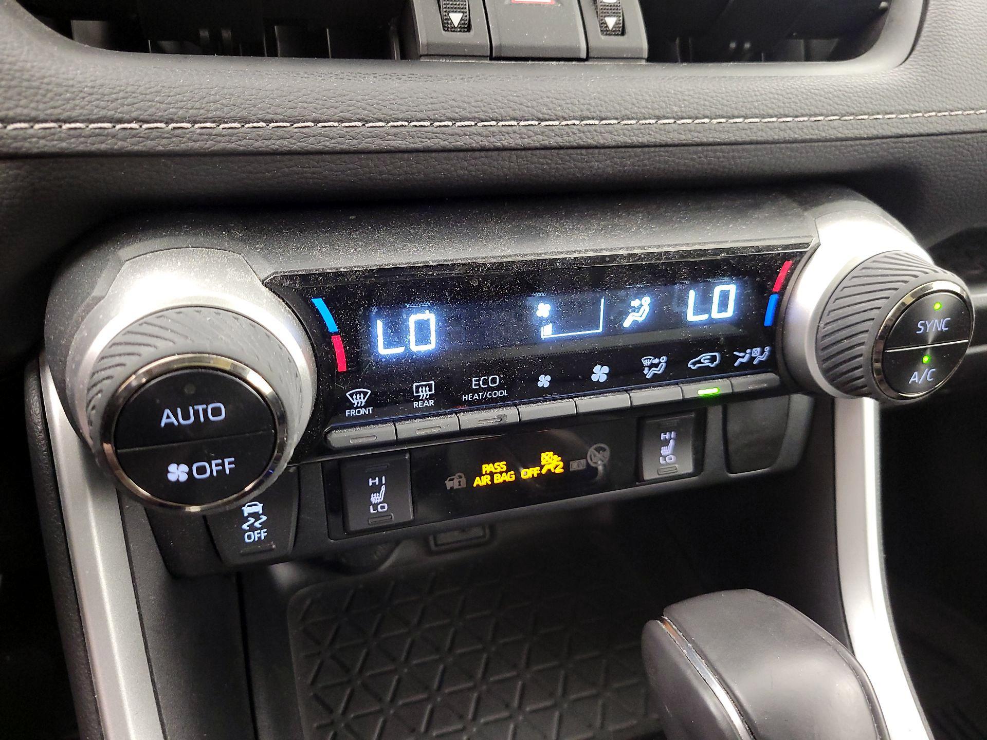 Thumbnail: 2023 Toyota RAV4 - 17