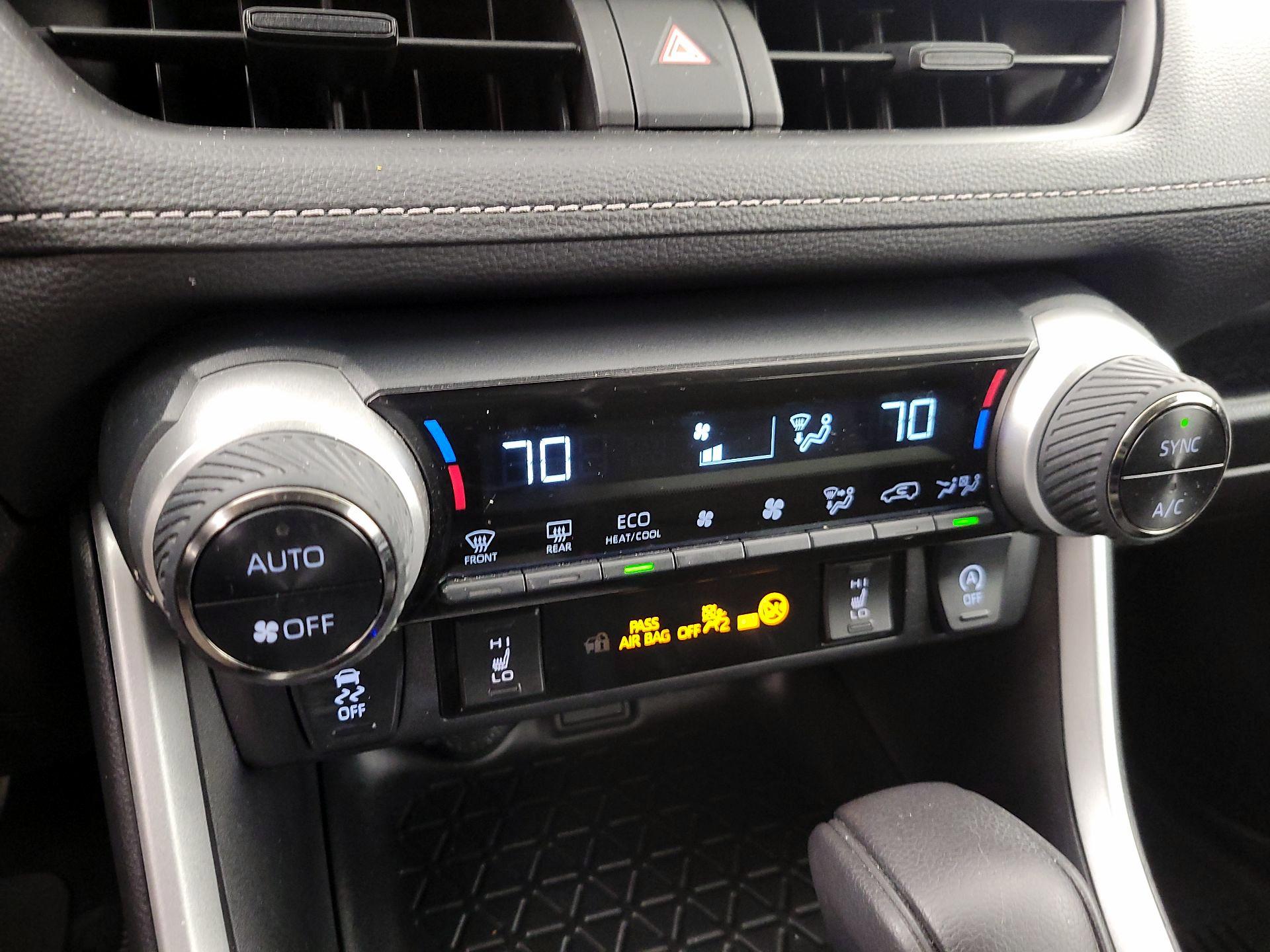 Thumbnail: 2023 Toyota RAV4 - 17