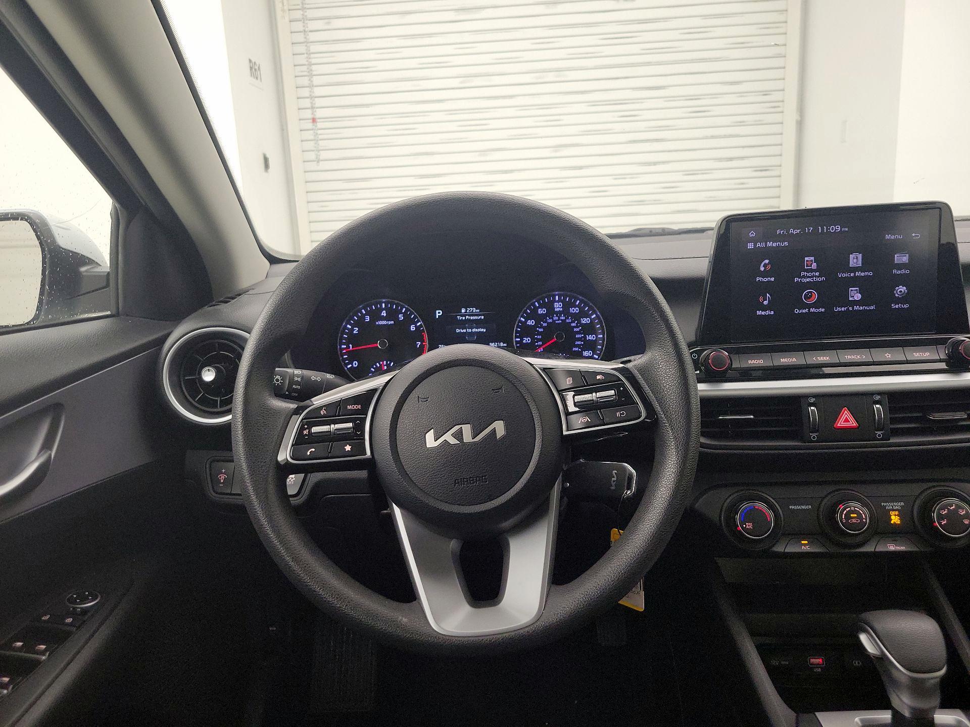 Thumbnail: 2024 Kia Forte - 10
