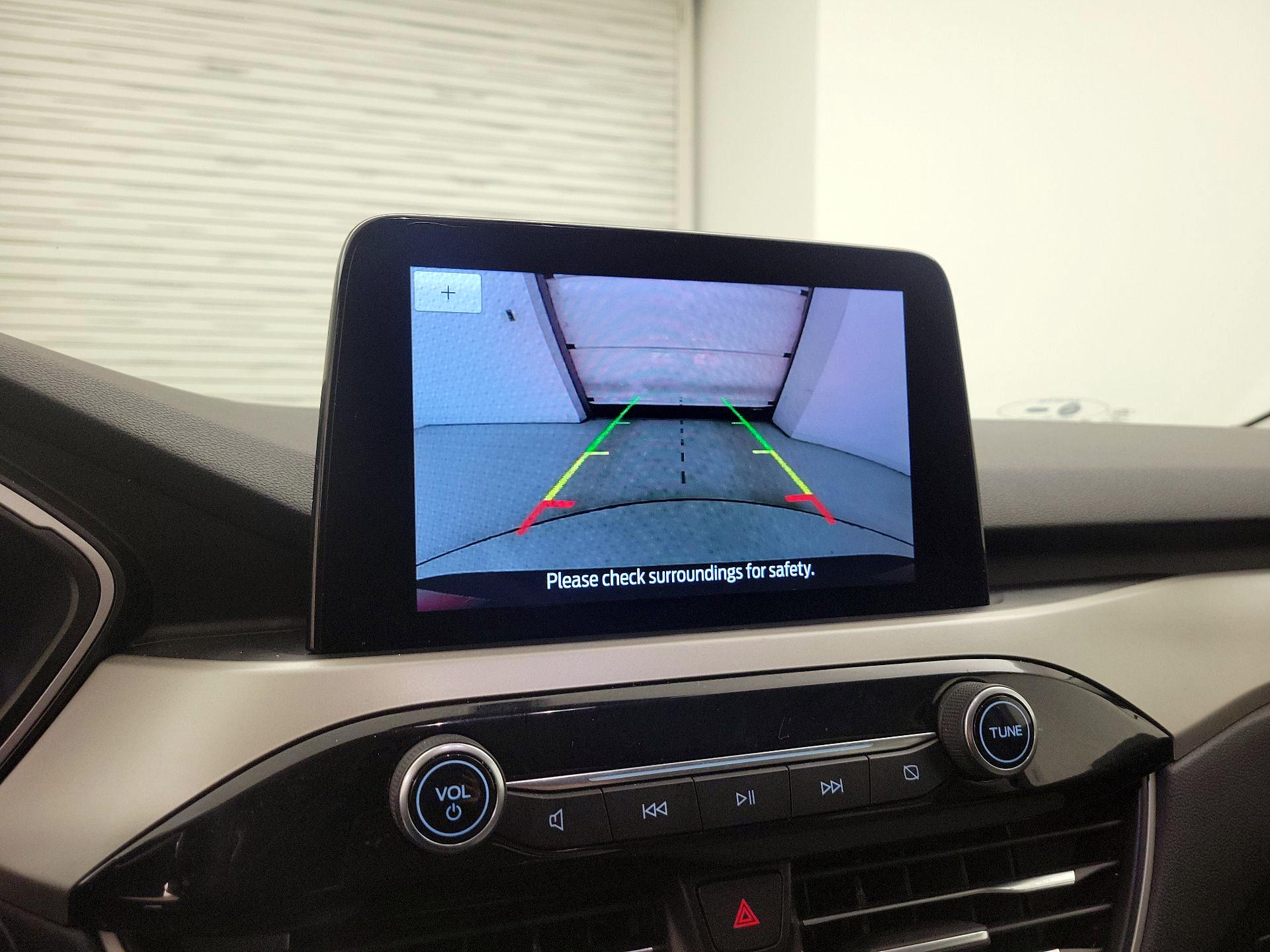 Thumbnail: 2022 Ford Escape - 14