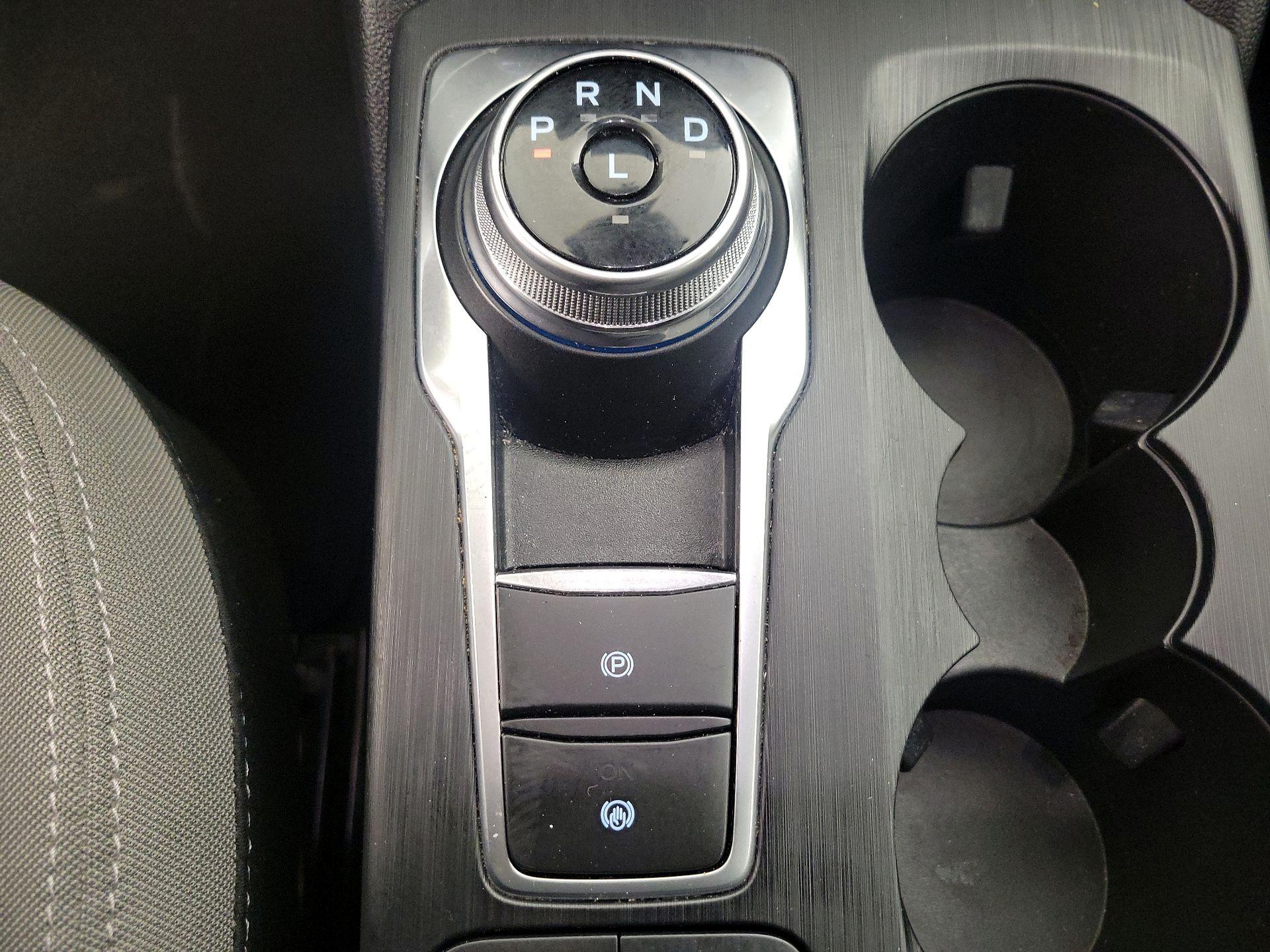 Thumbnail: 2022 Ford Escape - 17