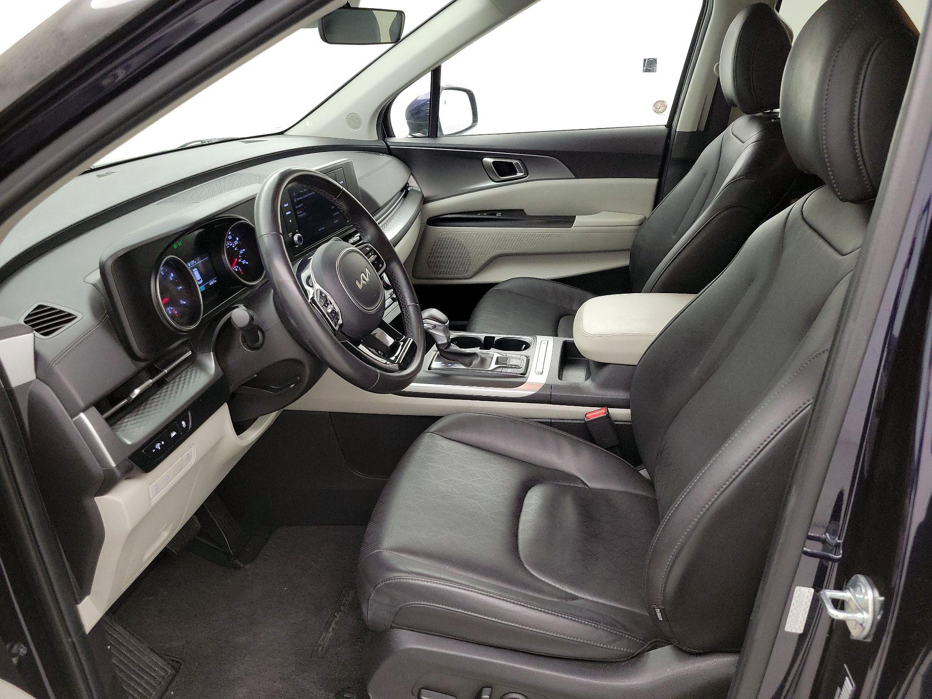 Thumbnail: 2024 Kia Carnival - 11