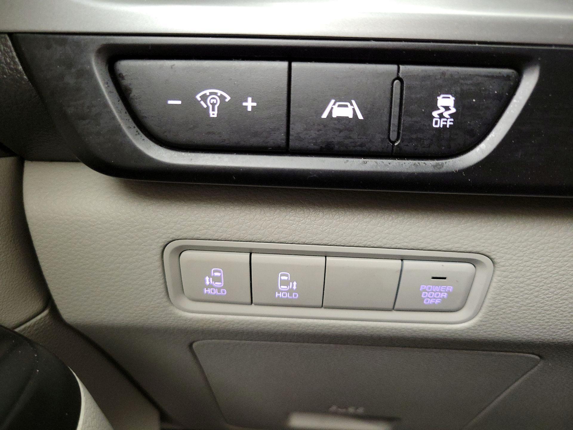 Thumbnail: 2024 Kia Carnival - 13