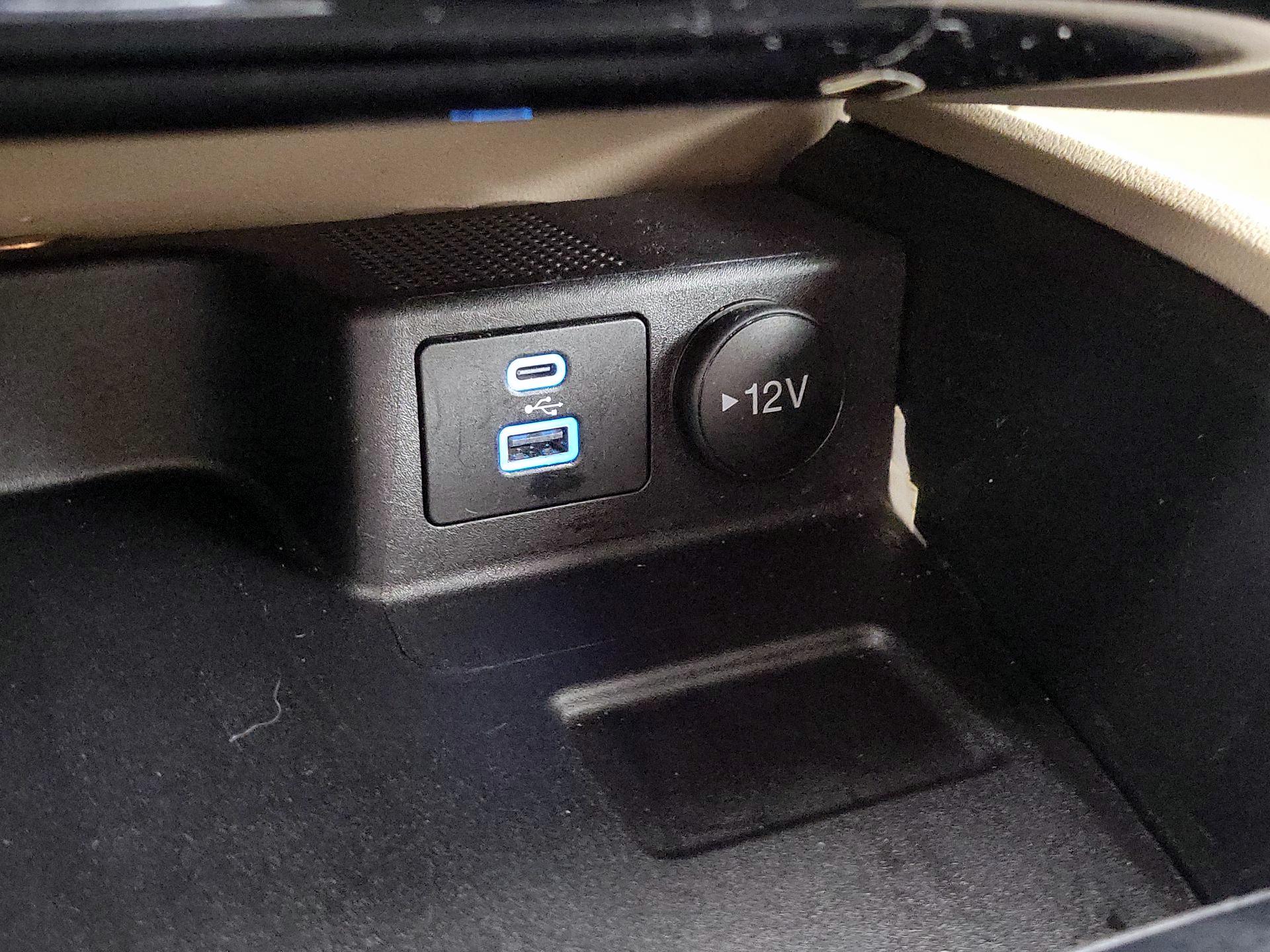 Thumbnail: 2022 Ford Escape - 18