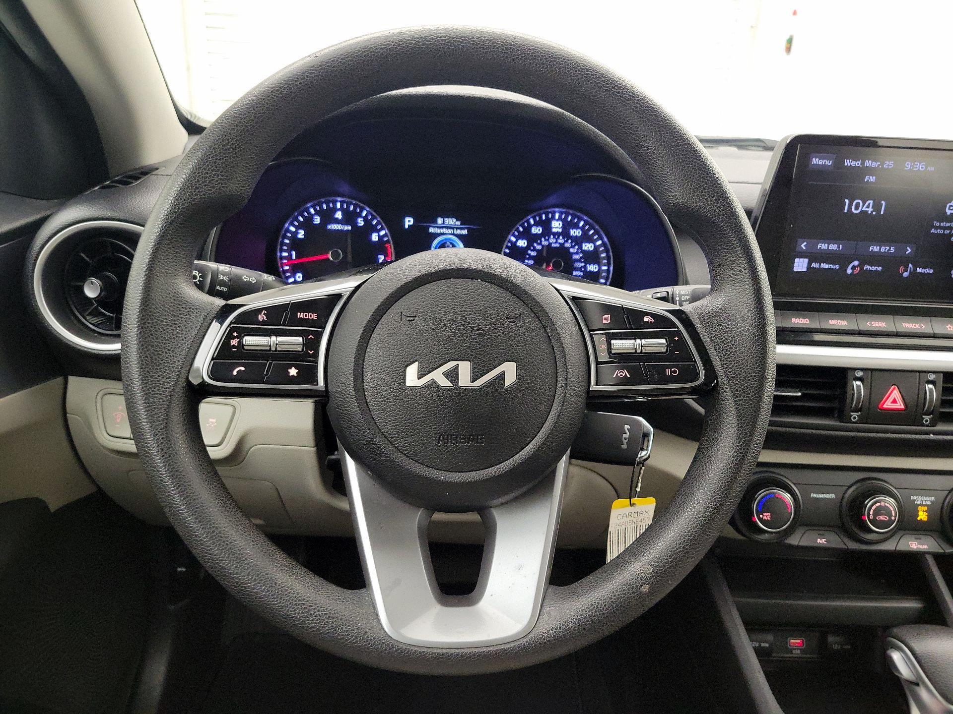 Thumbnail: 2022 Kia Forte - 10