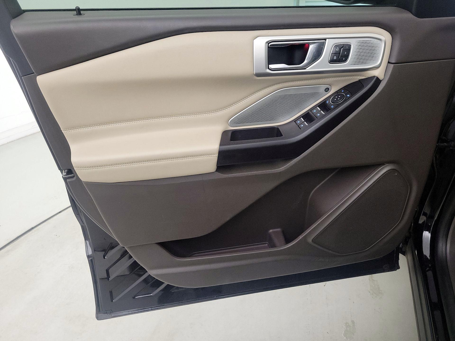 Thumbnail: 2020 Ford Explorer - 12