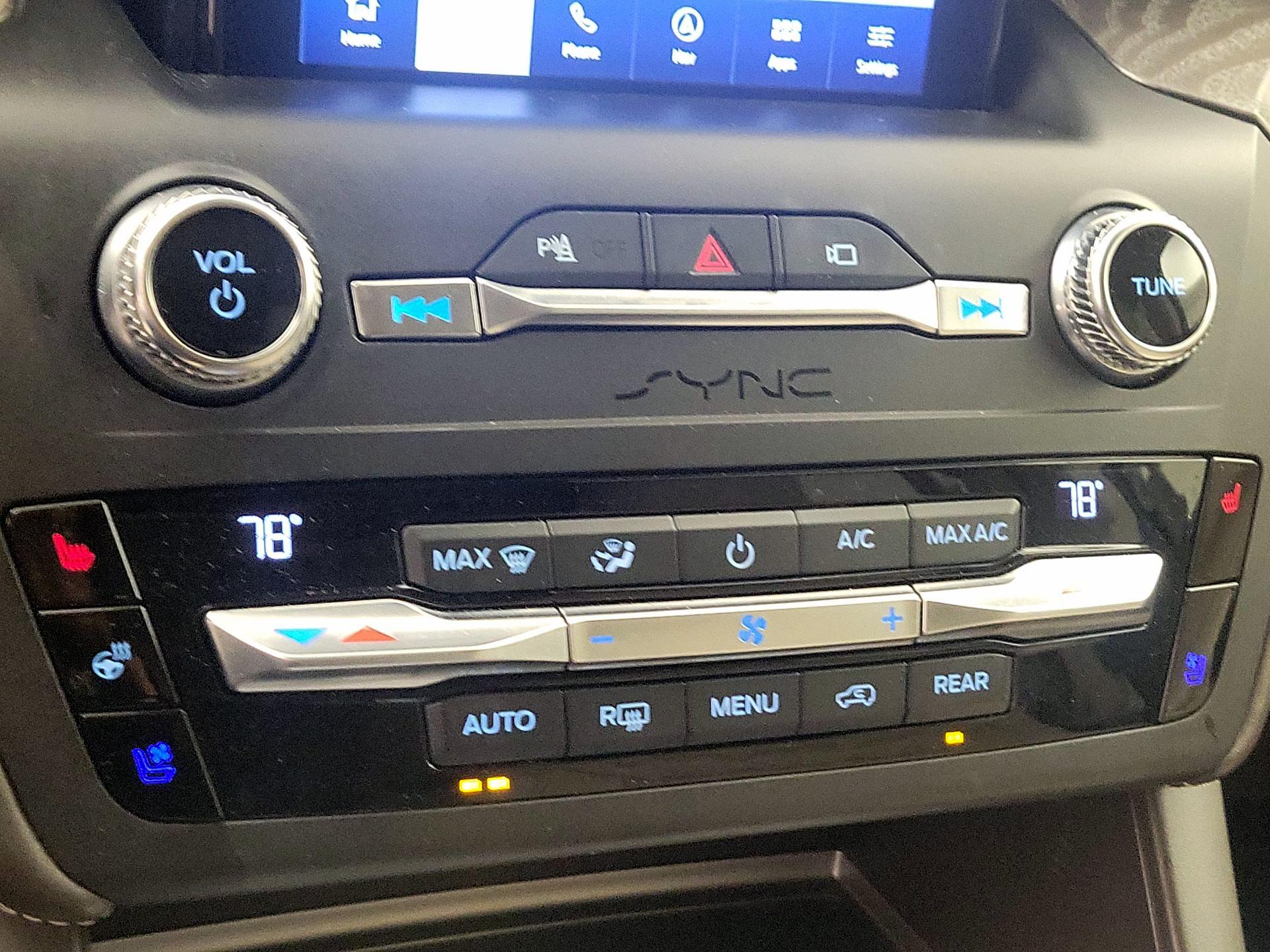 Thumbnail: 2020 Ford Explorer - 17