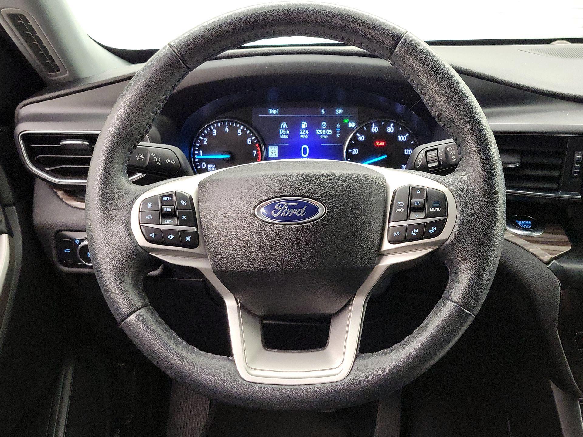 Thumbnail: 2022 Ford Explorer - 10