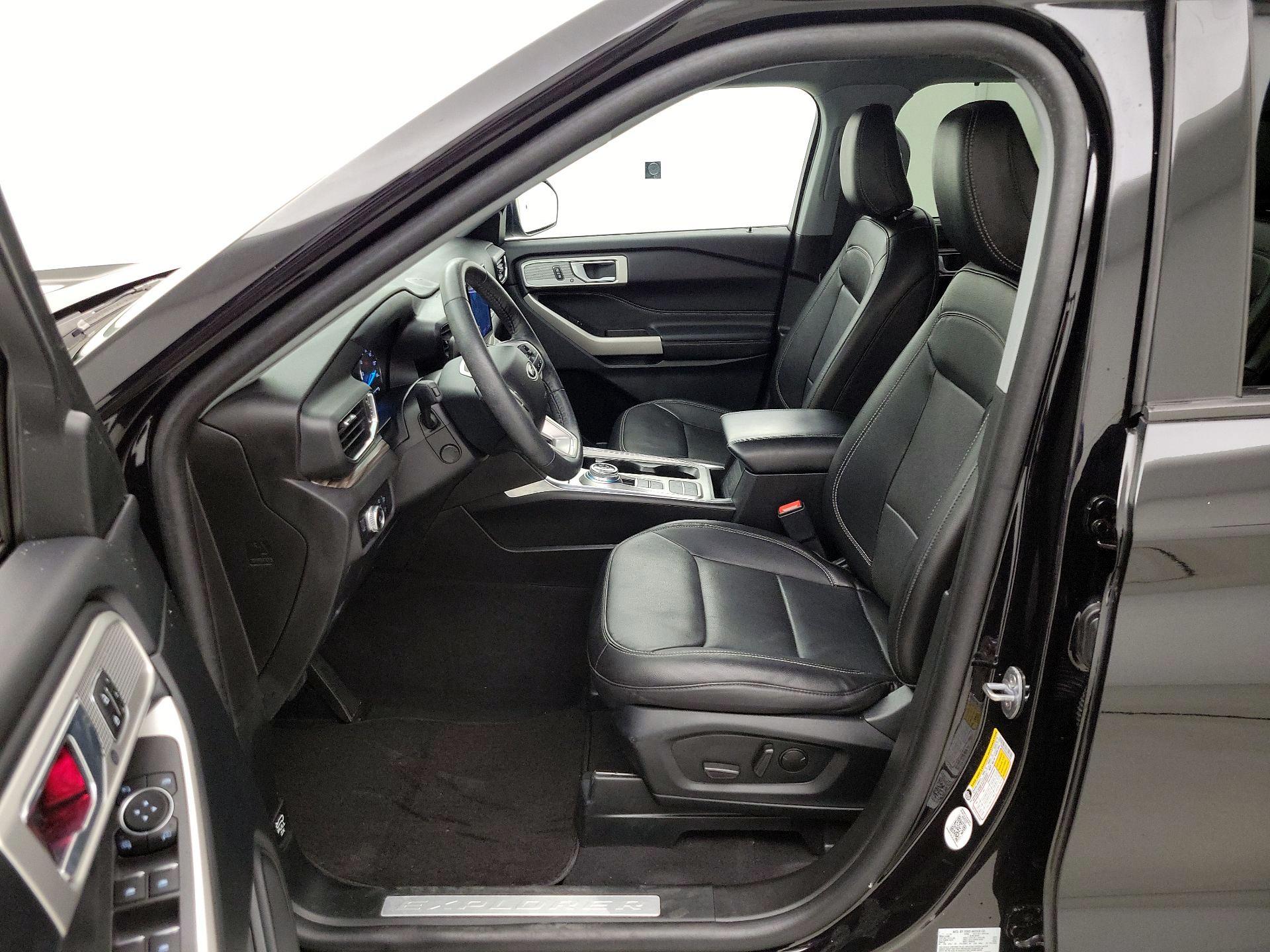Thumbnail: 2022 Ford Explorer - 11