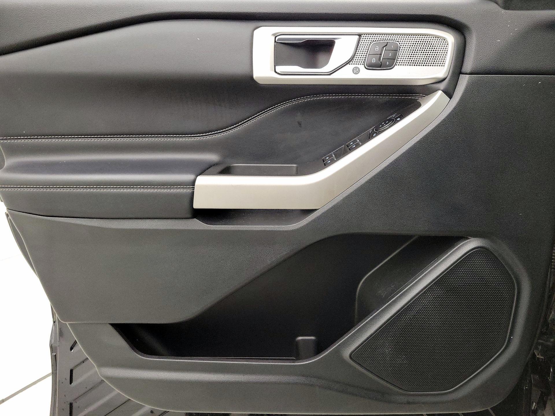 Thumbnail: 2022 Ford Explorer - 12