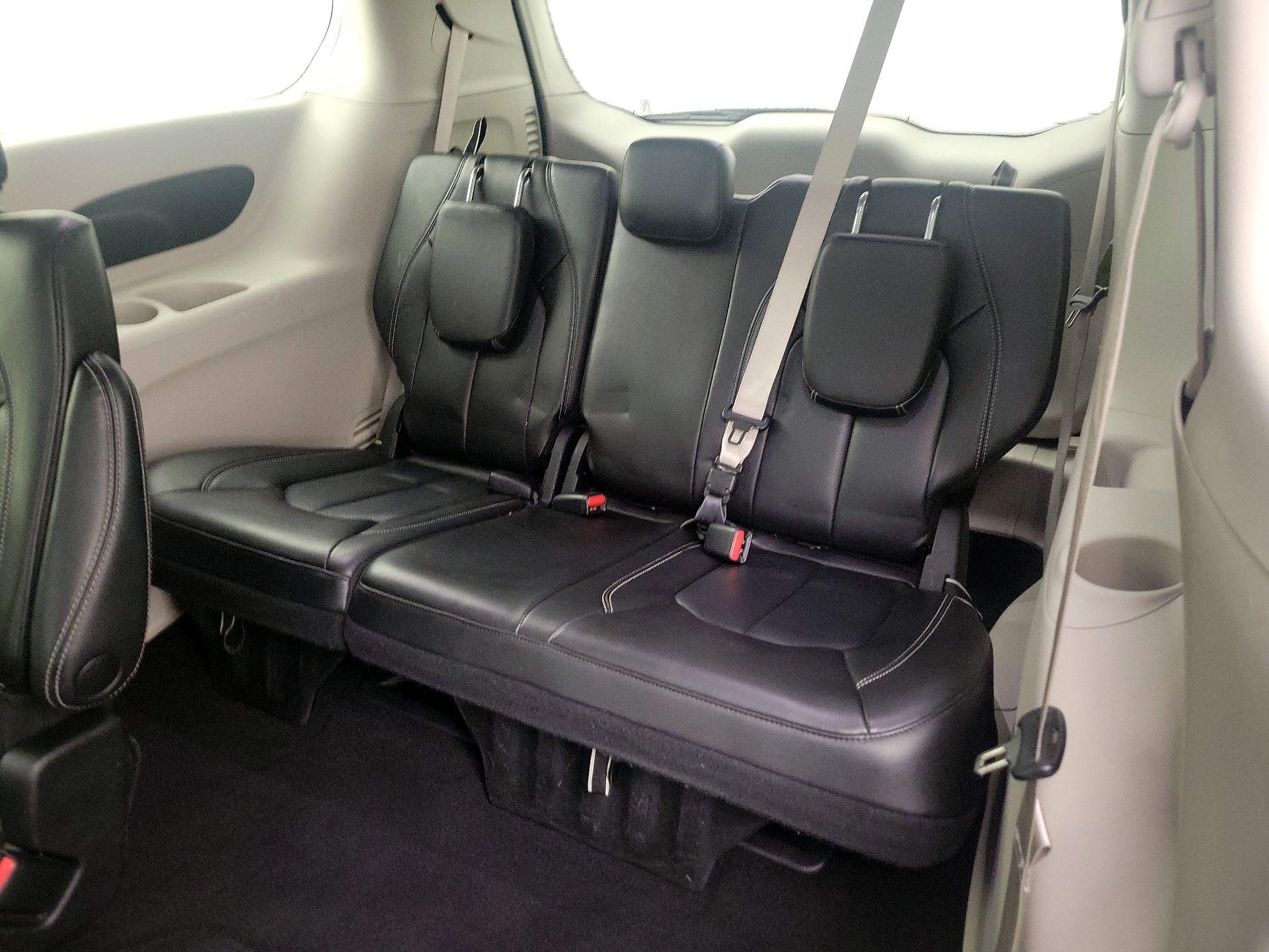 Thumbnail: 2023 Chrysler Pacifica - 20