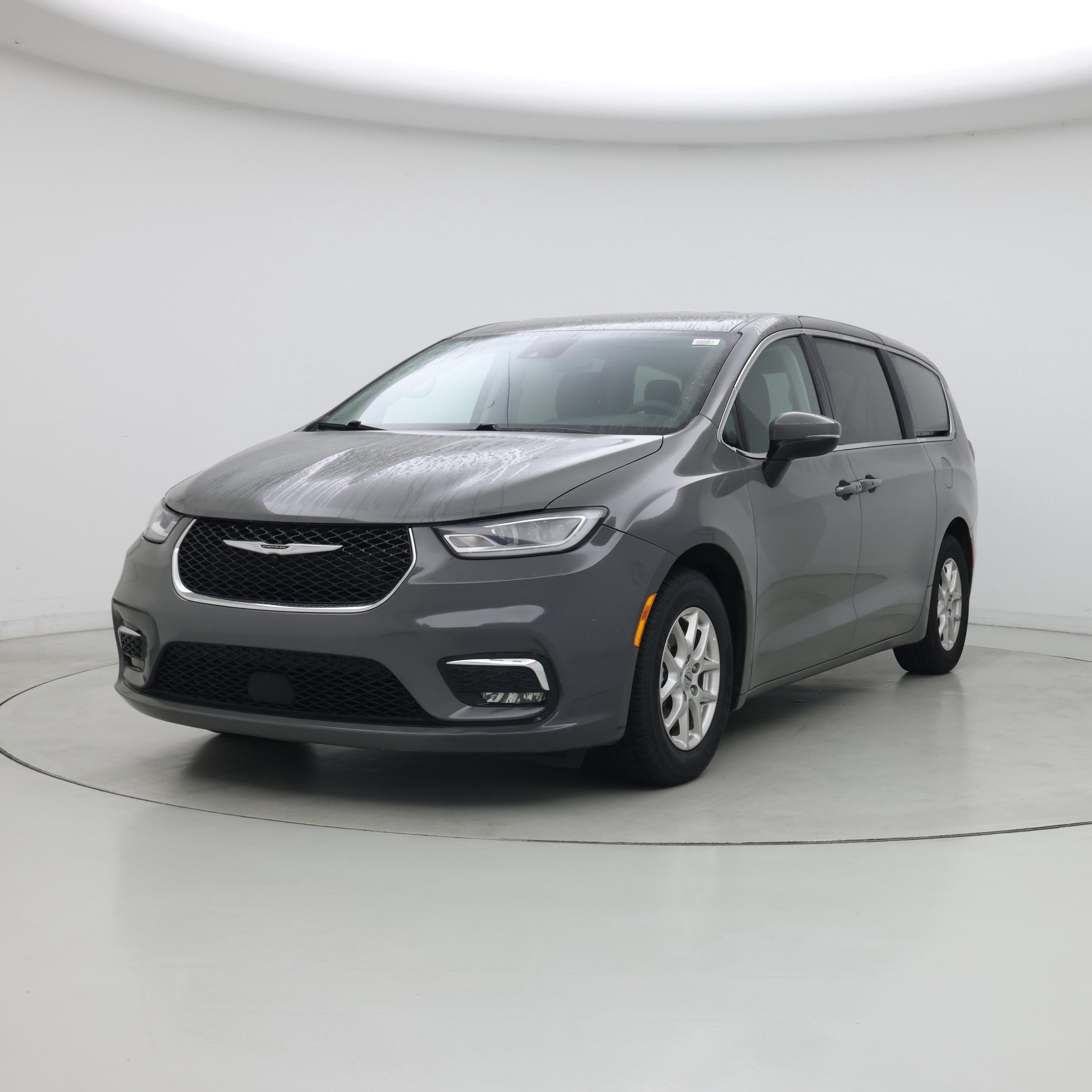 Thumbnail: 2023 Chrysler Pacifica - 4