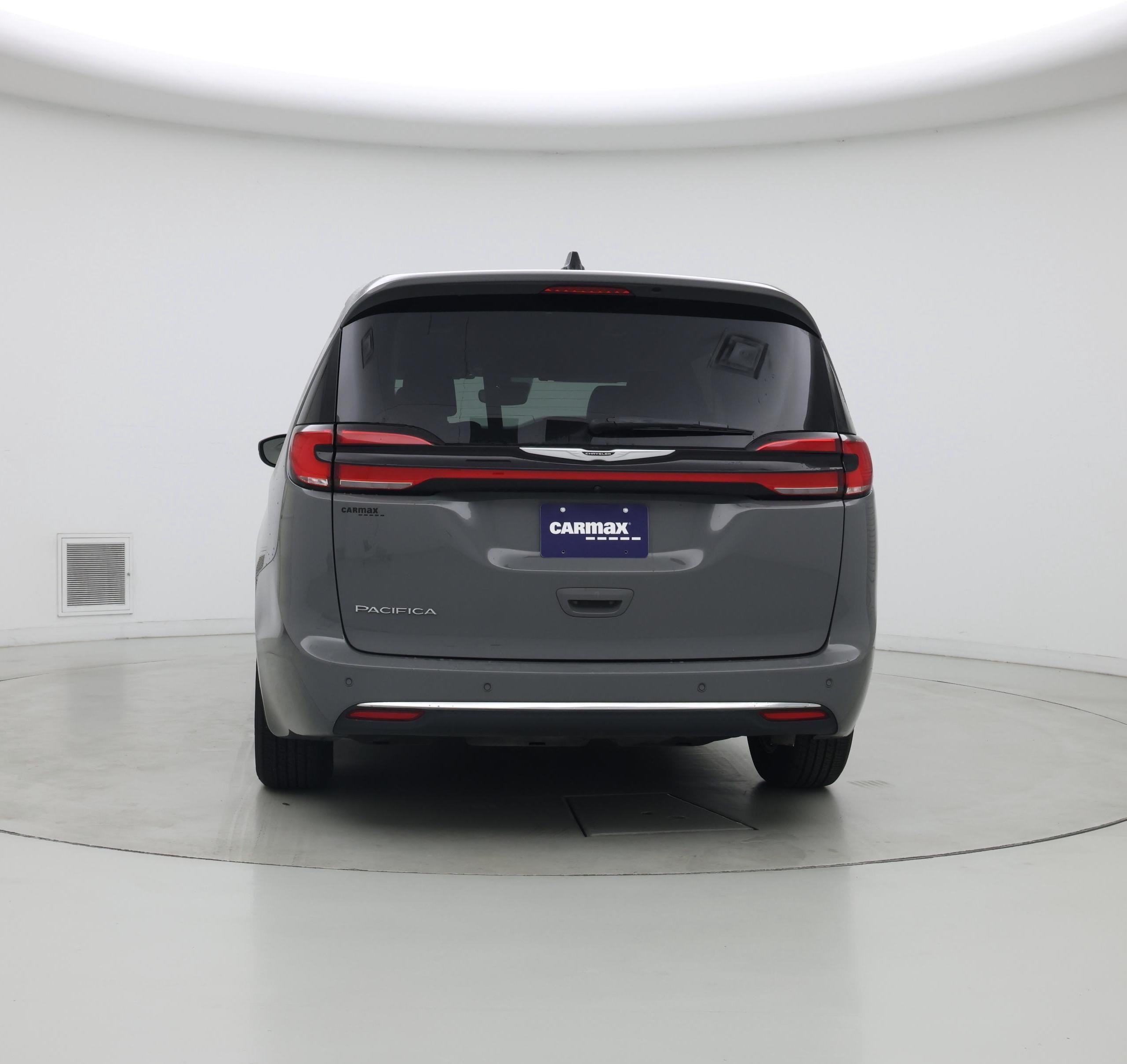 Thumbnail: 2023 Chrysler Pacifica - 6