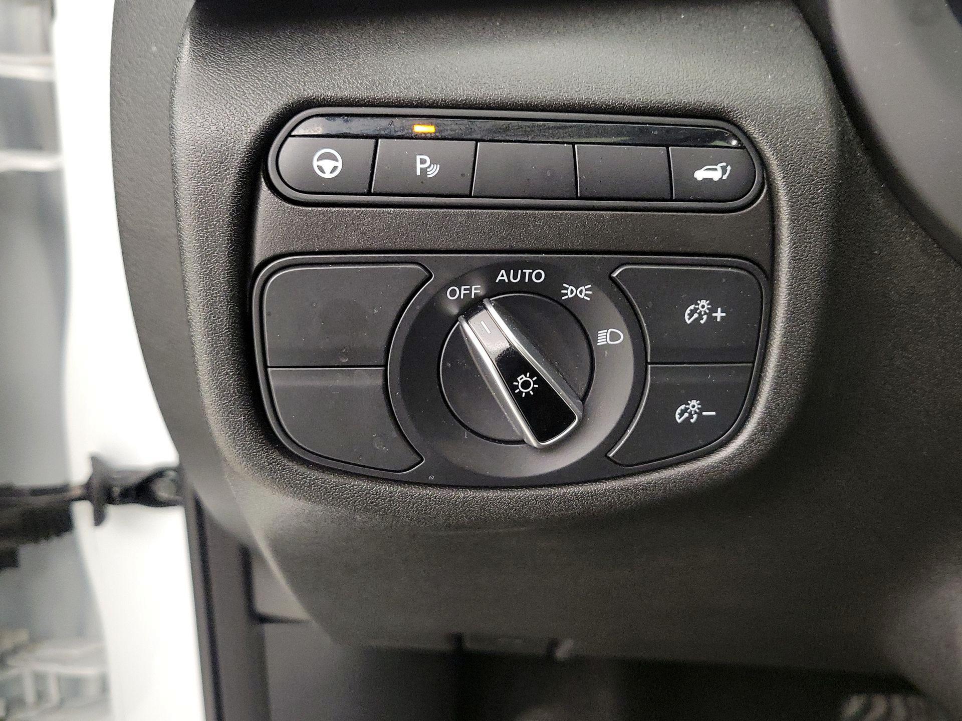 Thumbnail: 2023 INFINITI QX50 - 13