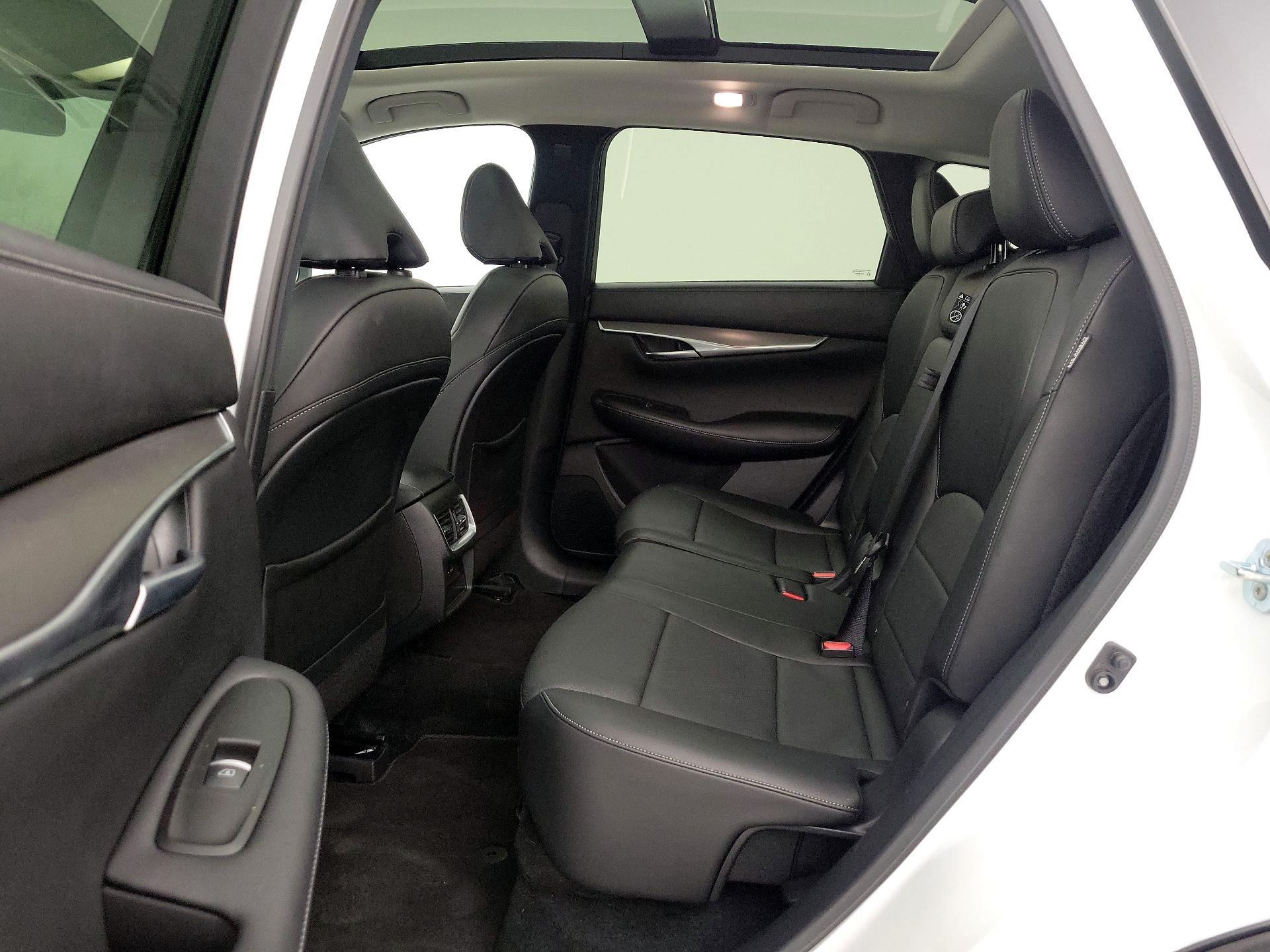 Thumbnail: 2023 INFINITI QX50 - 20