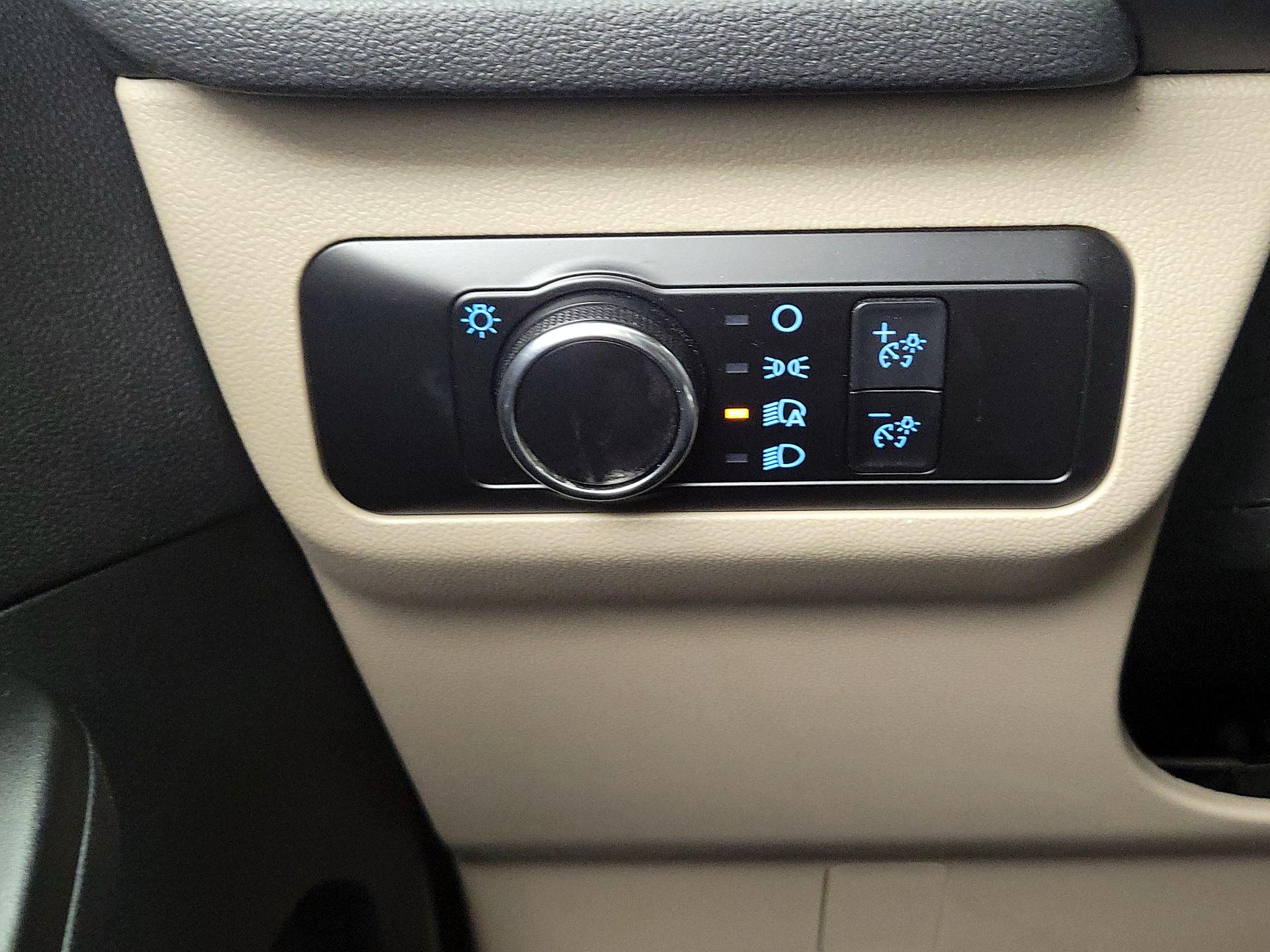 Thumbnail: 2022 Ford Escape - 13