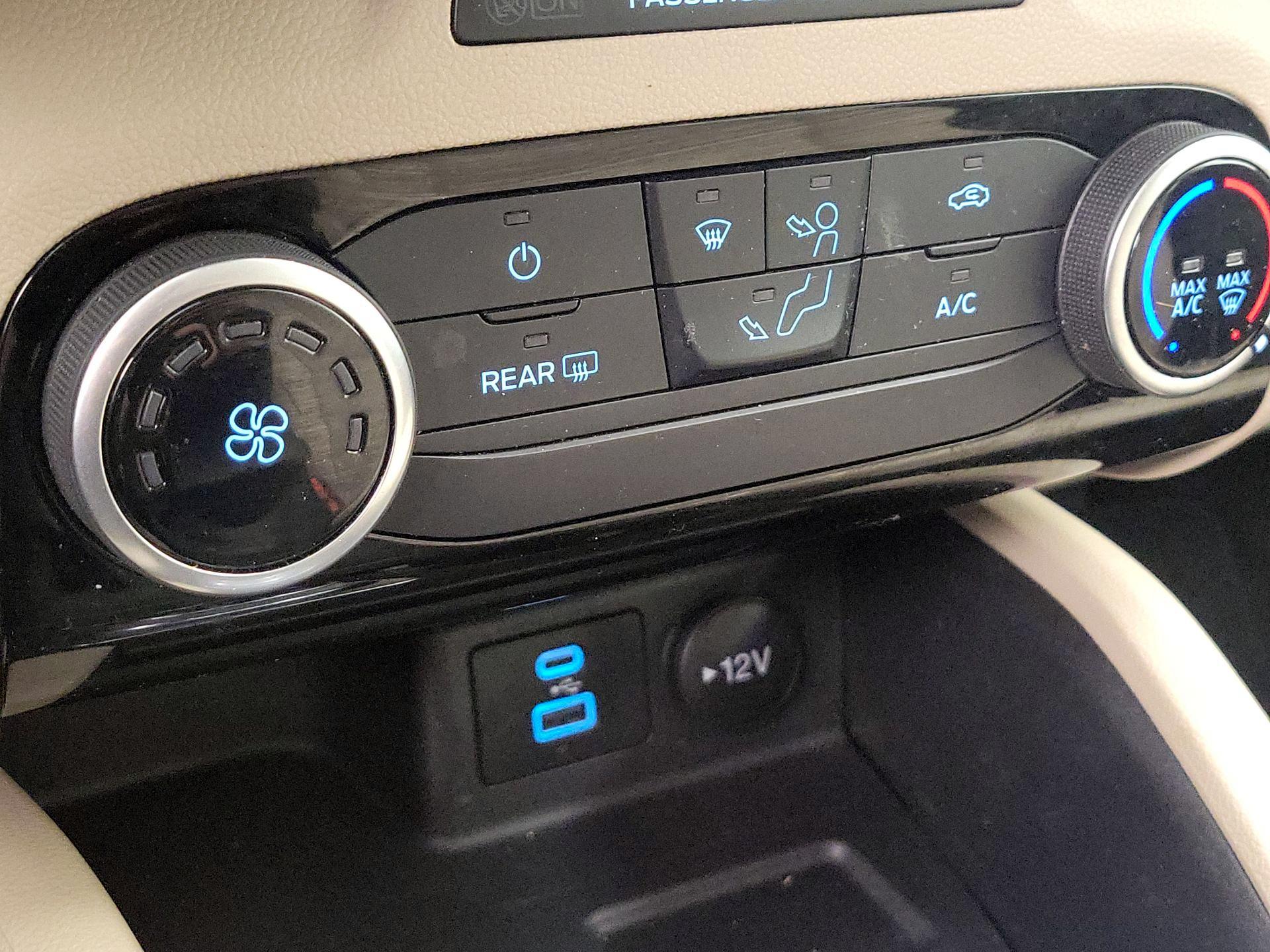 Thumbnail: 2022 Ford Escape - 17