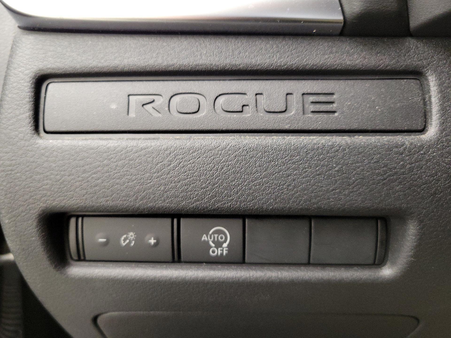 Thumbnail: 2023 Nissan Rogue - 13