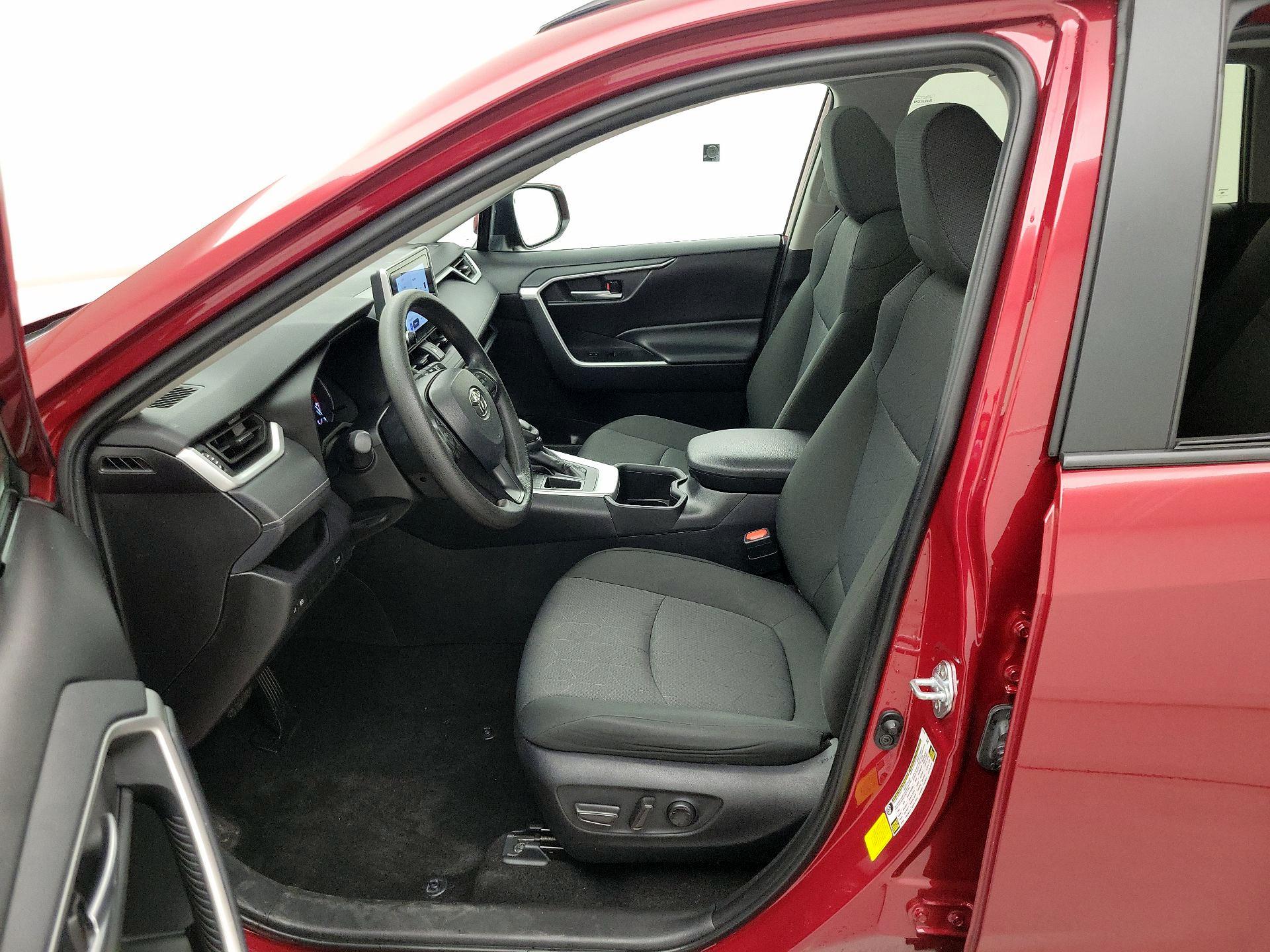 Thumbnail: 2024 Toyota RAV4 - 11