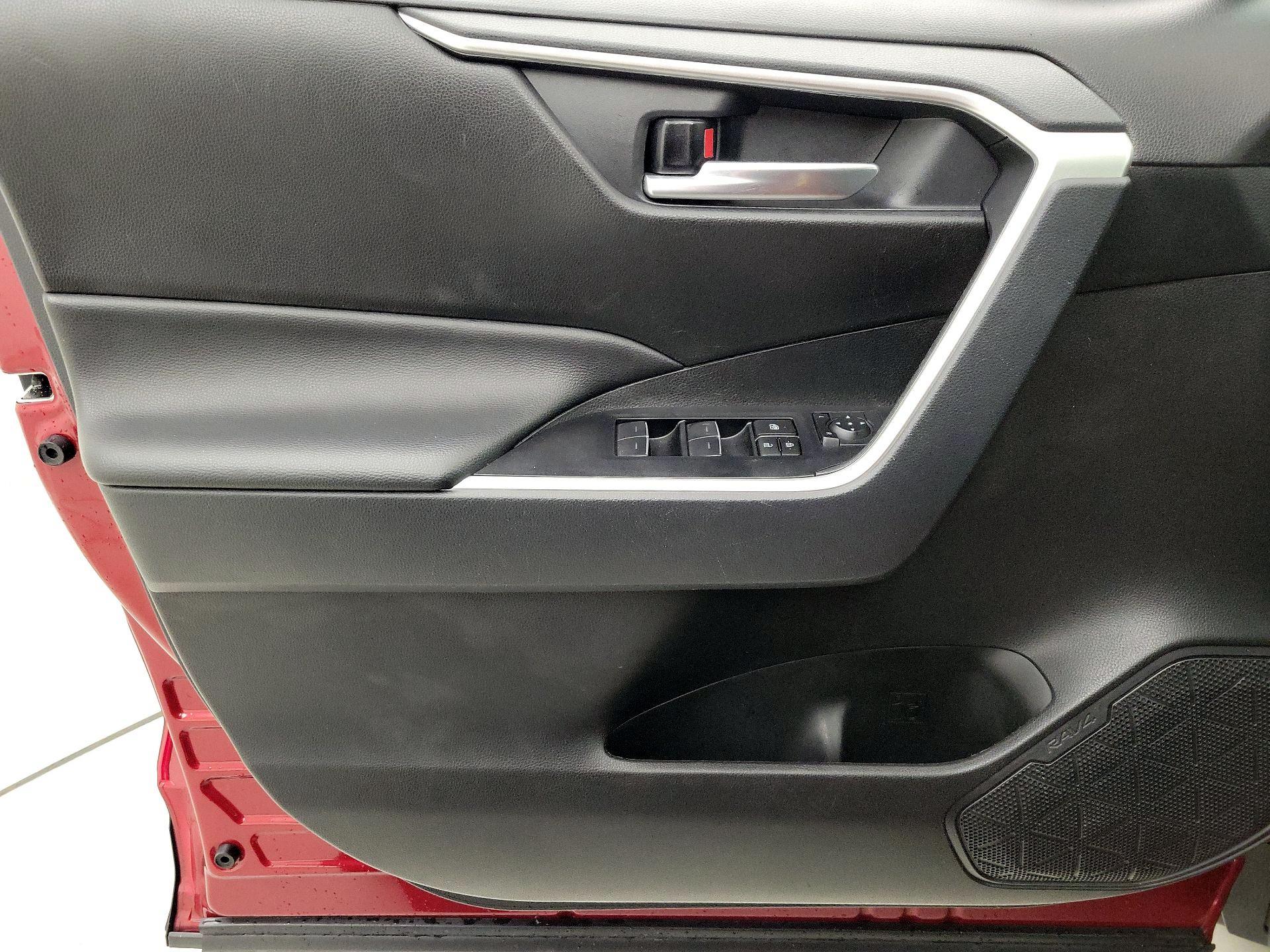 Thumbnail: 2024 Toyota RAV4 - 12