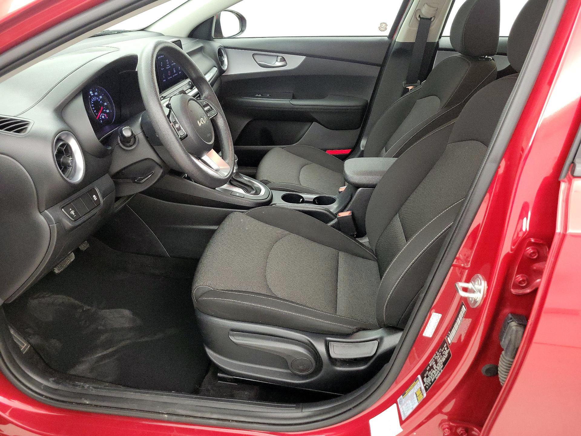 Thumbnail: 2024 Kia Forte - 11