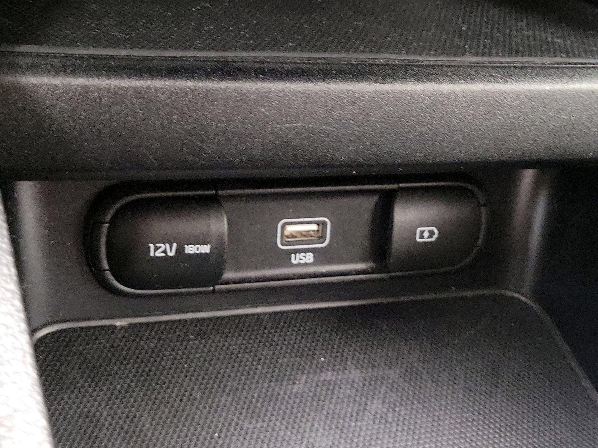 Thumbnail: 2024 Kia Forte - 18