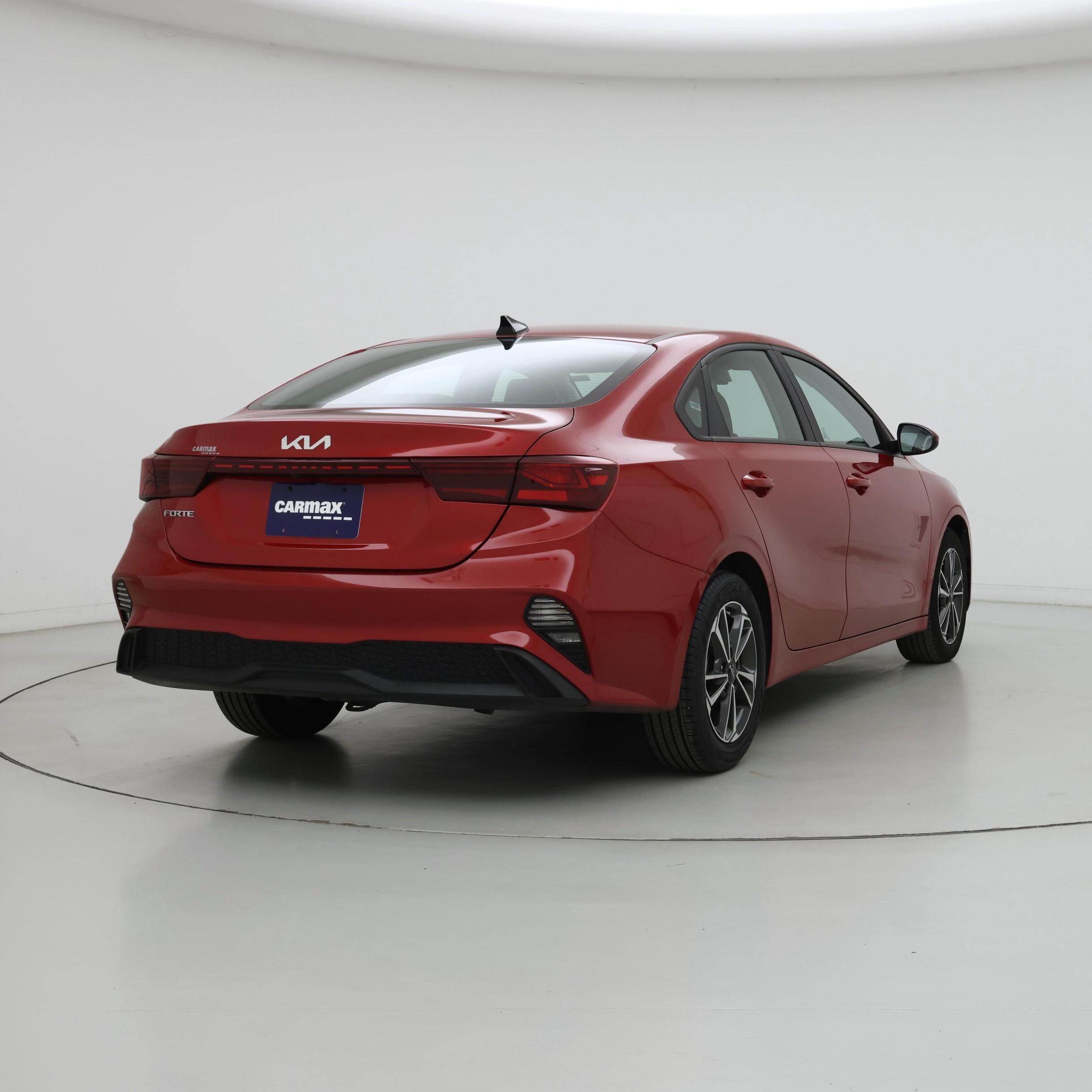 Thumbnail: 2024 Kia Forte - 8