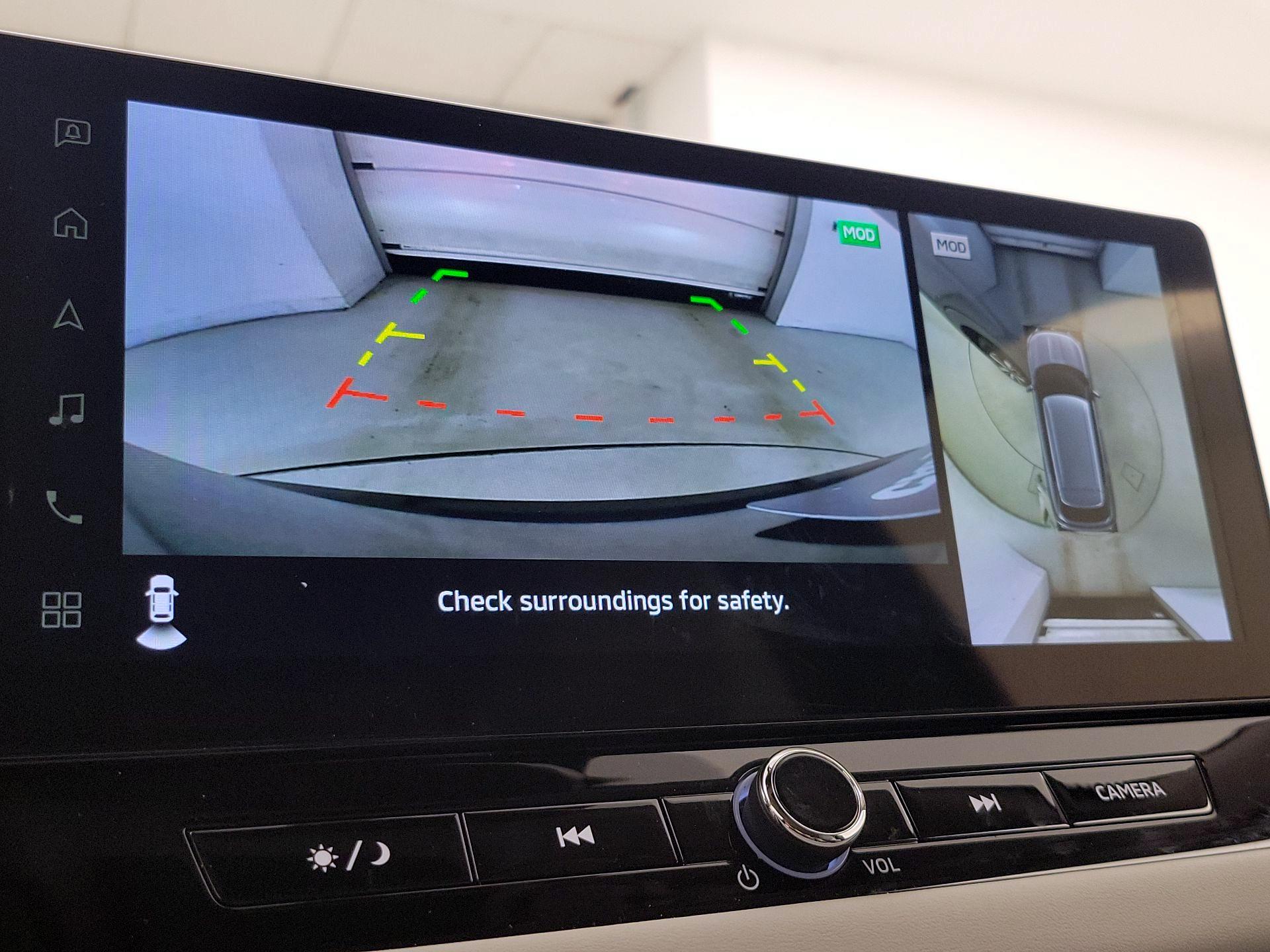 Thumbnail: 2025 Mitsubishi Outlander - 15