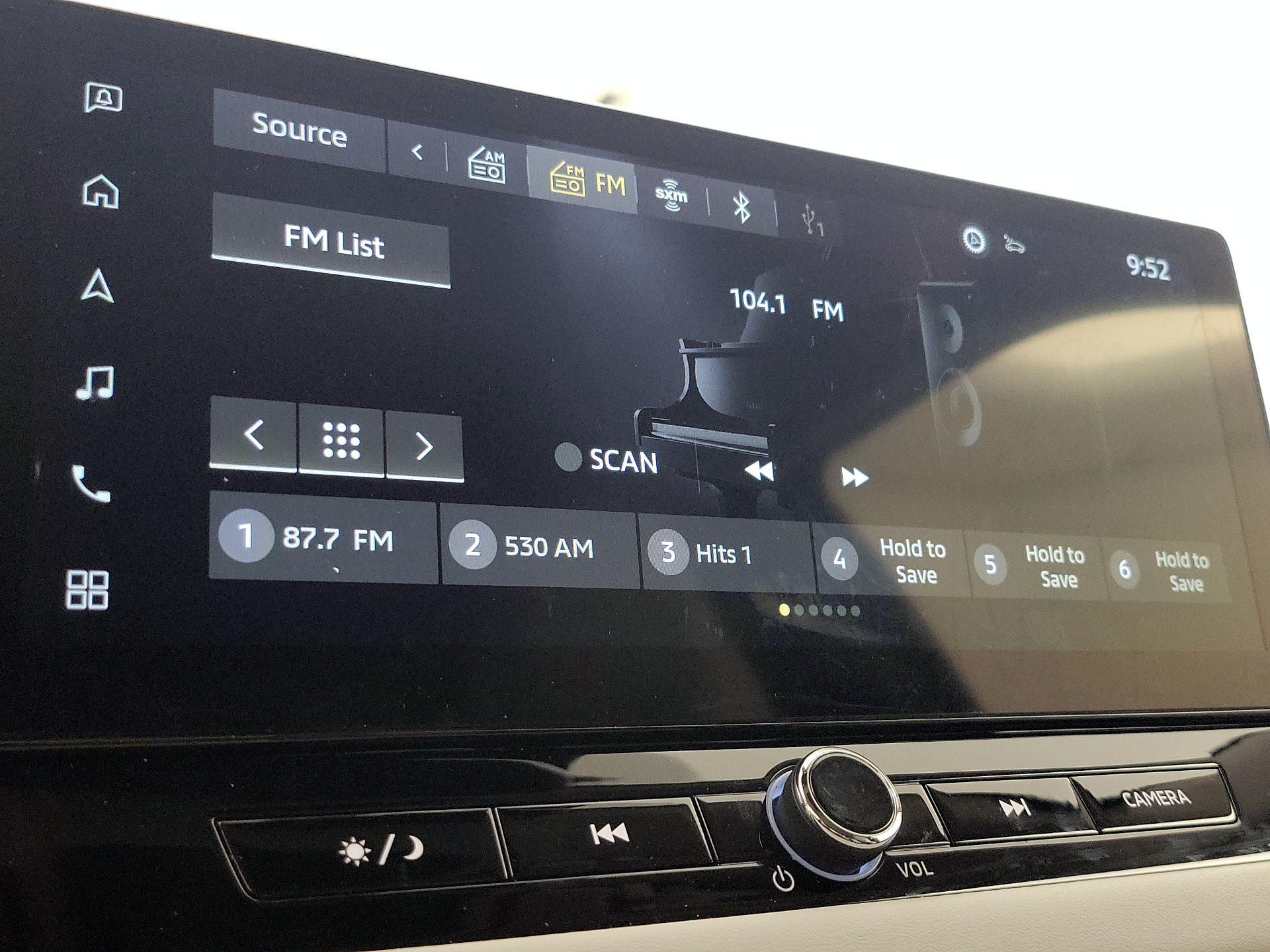 Thumbnail: 2025 Mitsubishi Outlander - 16