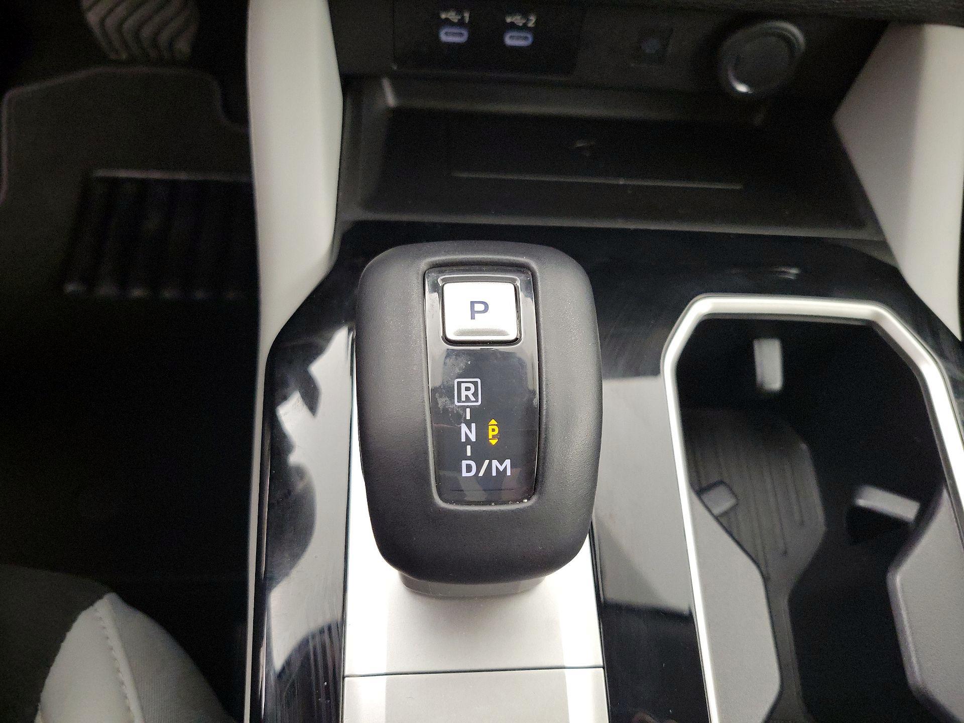 Thumbnail: 2025 Mitsubishi Outlander - 18