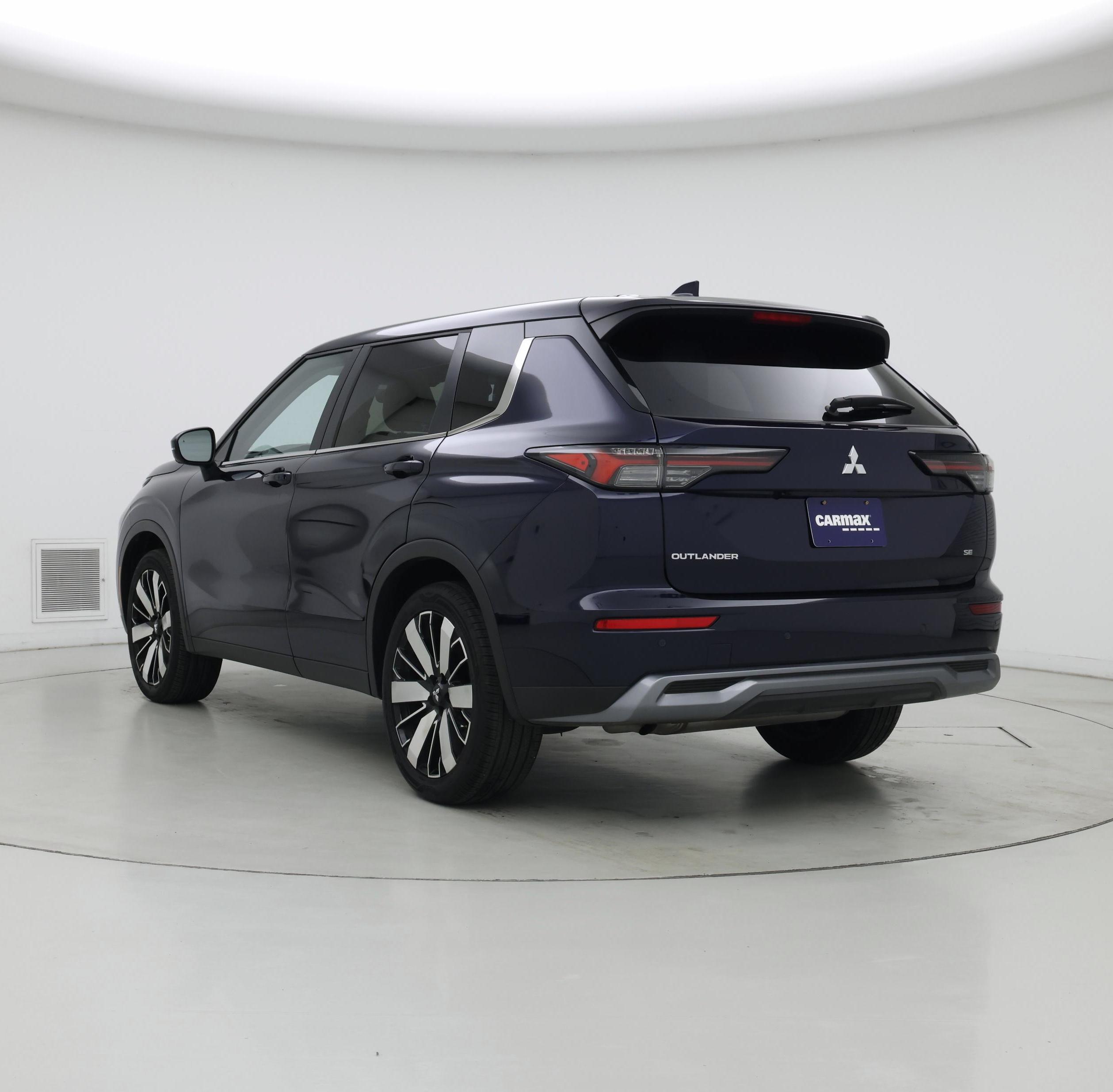 Thumbnail: 2025 Mitsubishi Outlander - 2