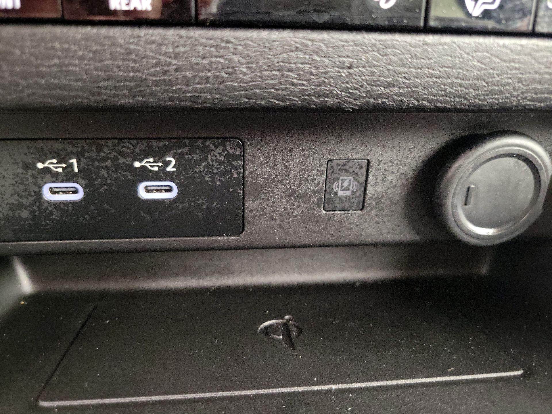 Thumbnail: 2025 Mitsubishi Outlander - 19