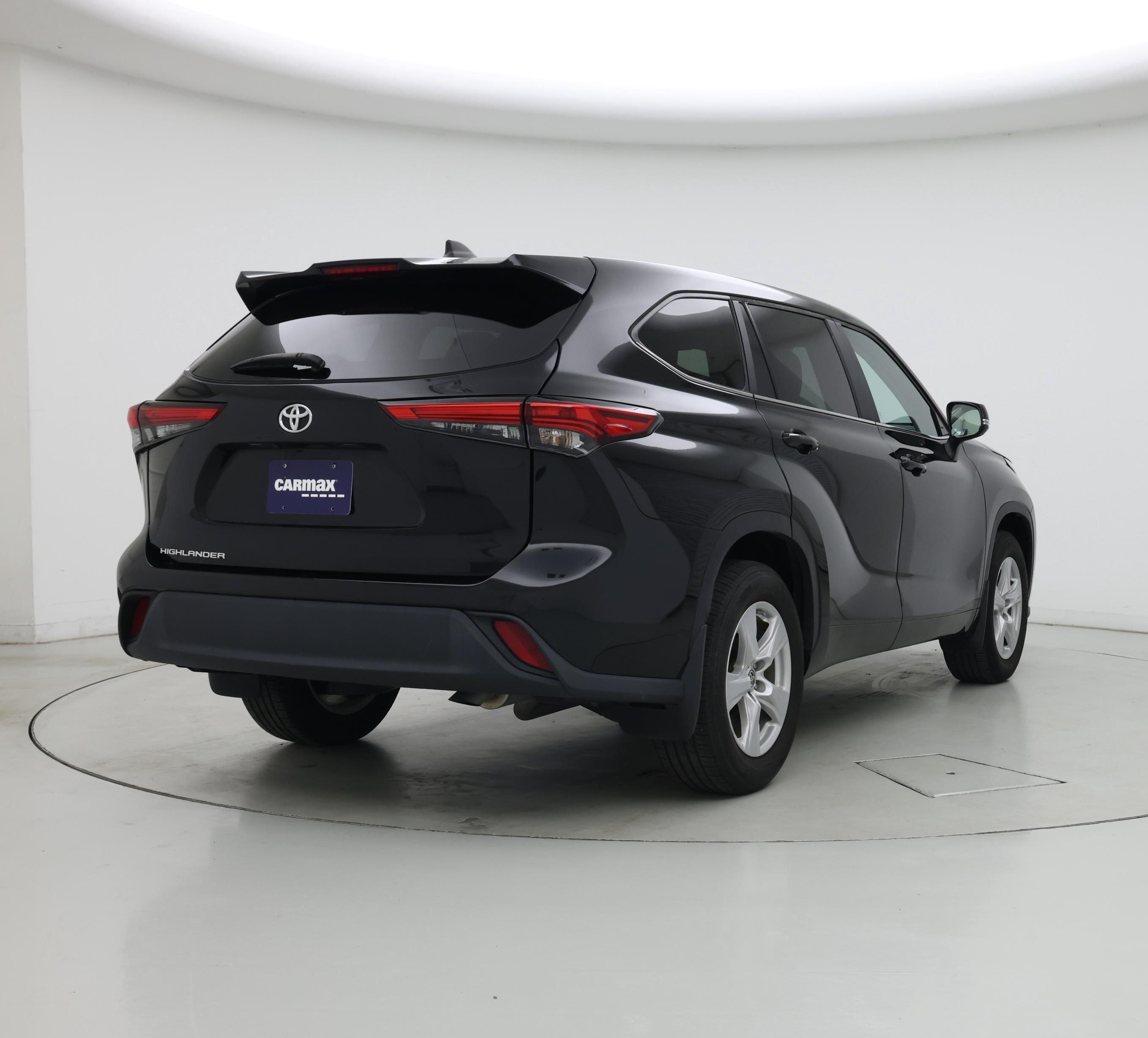 Thumbnail: 2023 Toyota Highlander - 8